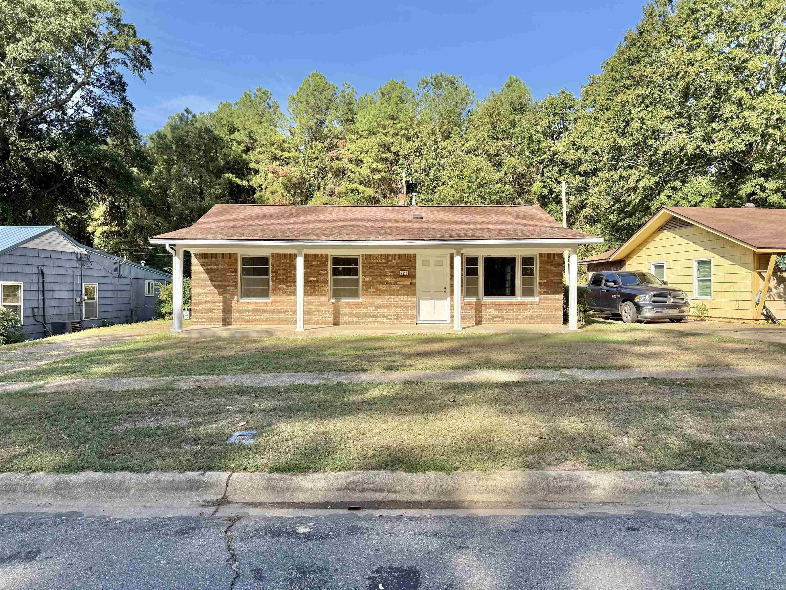 728  Lucas  Camden, AR