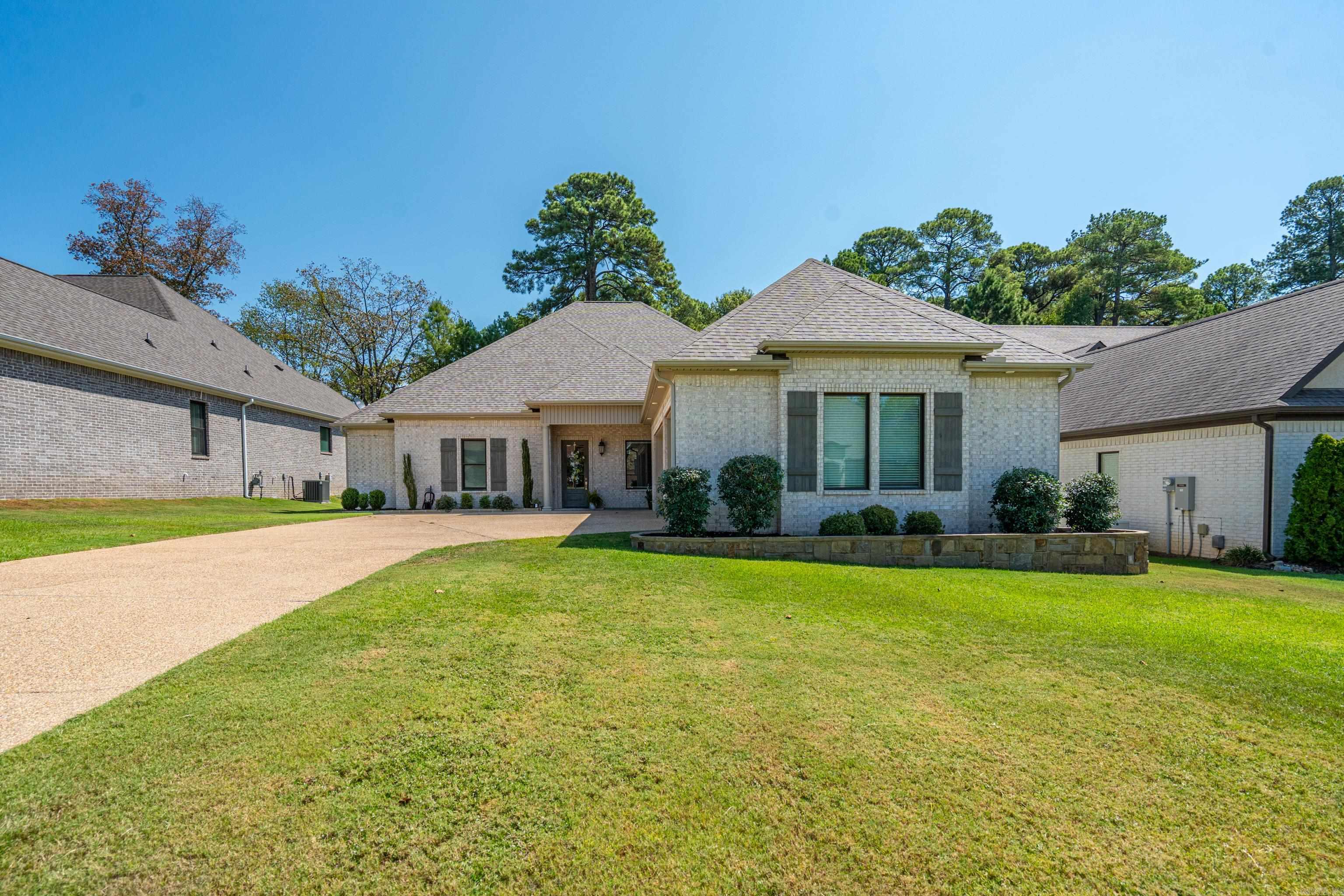 311 Arlington Park Drive Hot Springs, AR 71901