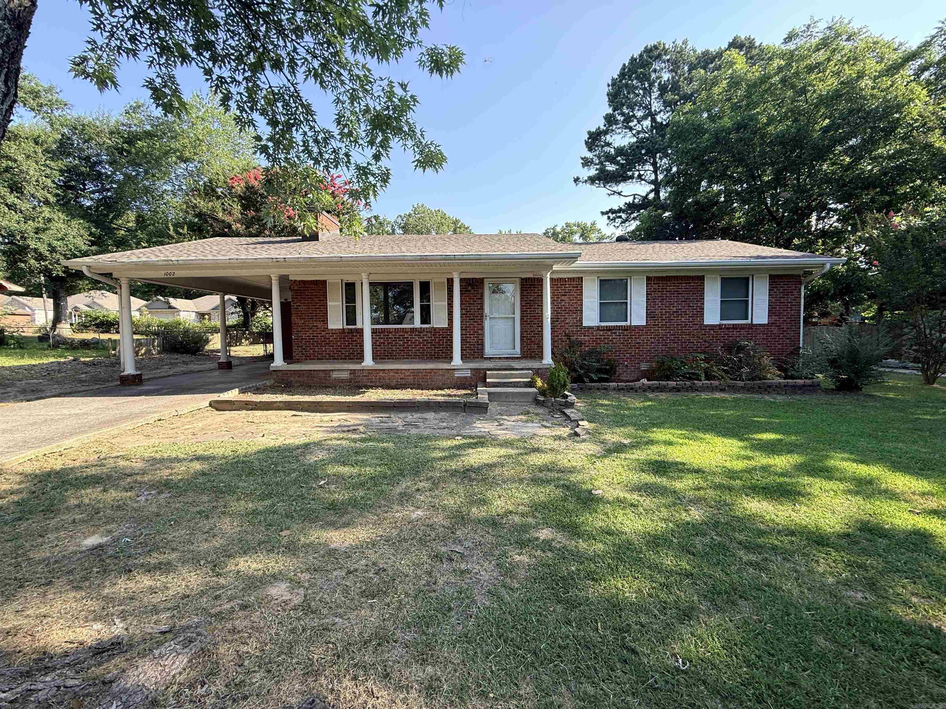 1002 Eastern Ave — exterior