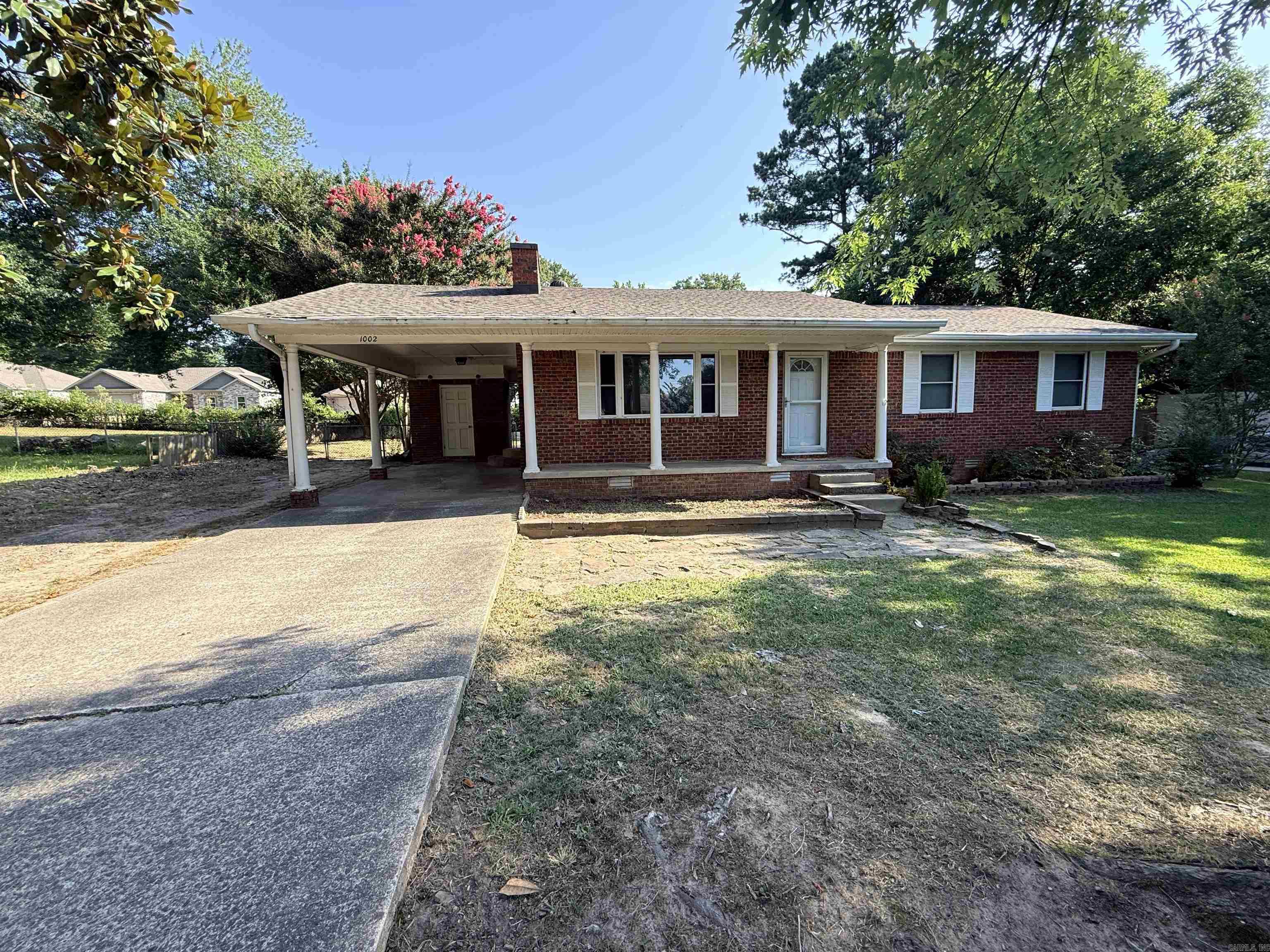 1002 Eastern Ave — photo 3