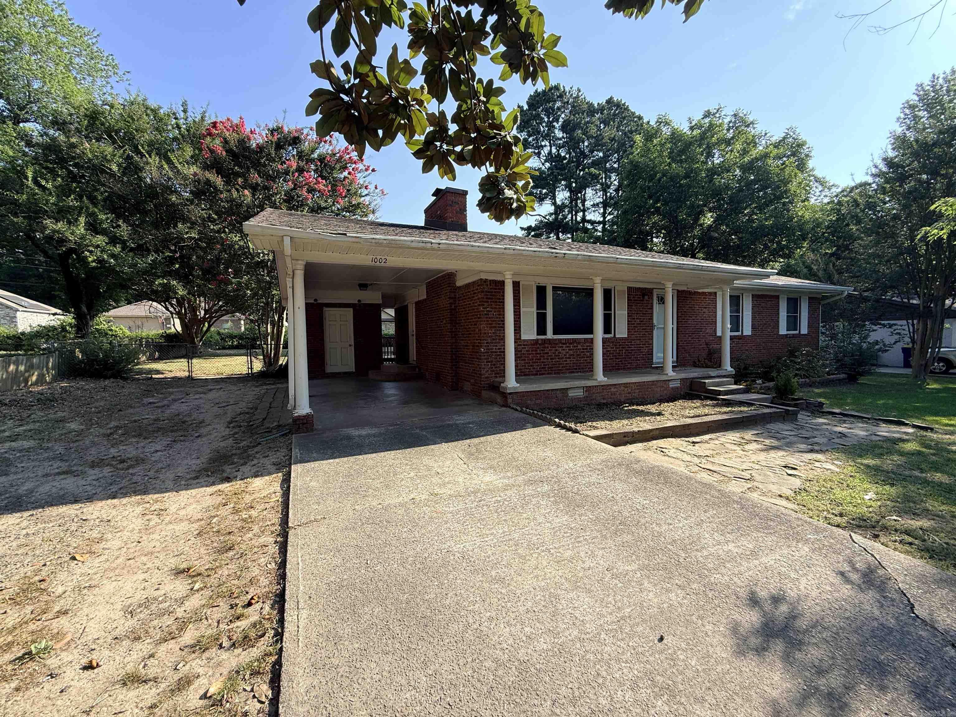 1002 Eastern Ave — photo 4