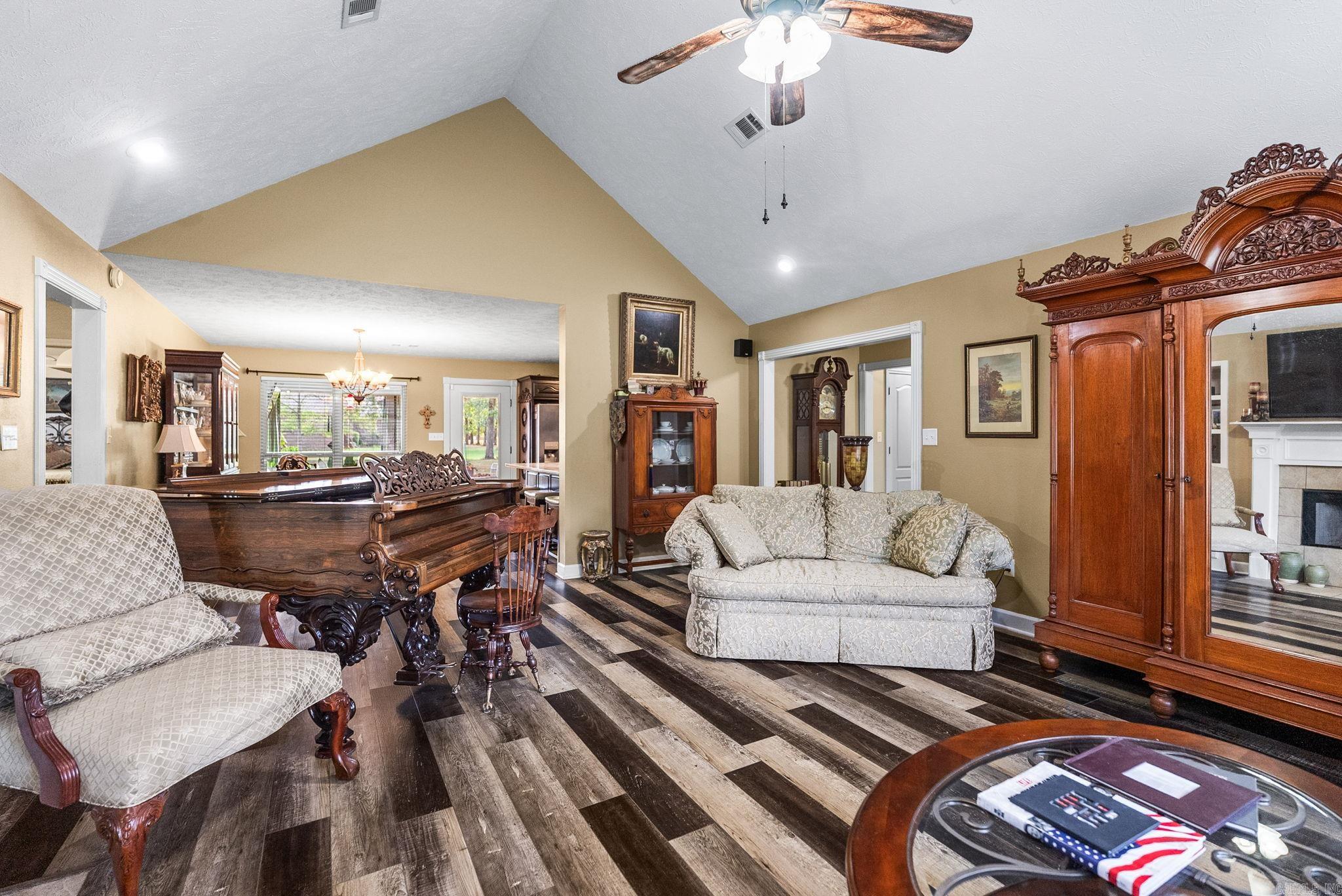 23 Northlake Circle  Conway, AR