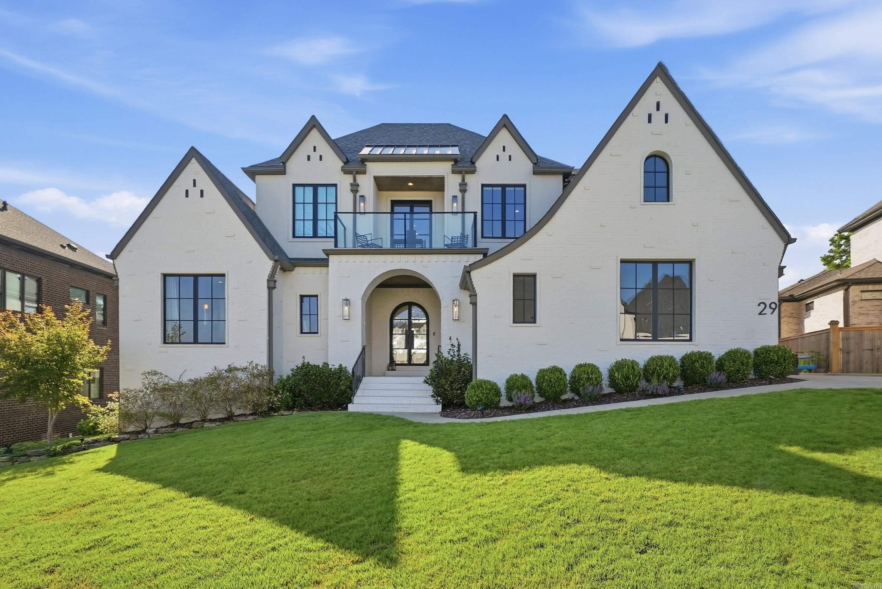 29 Haywood Court — photo 2
