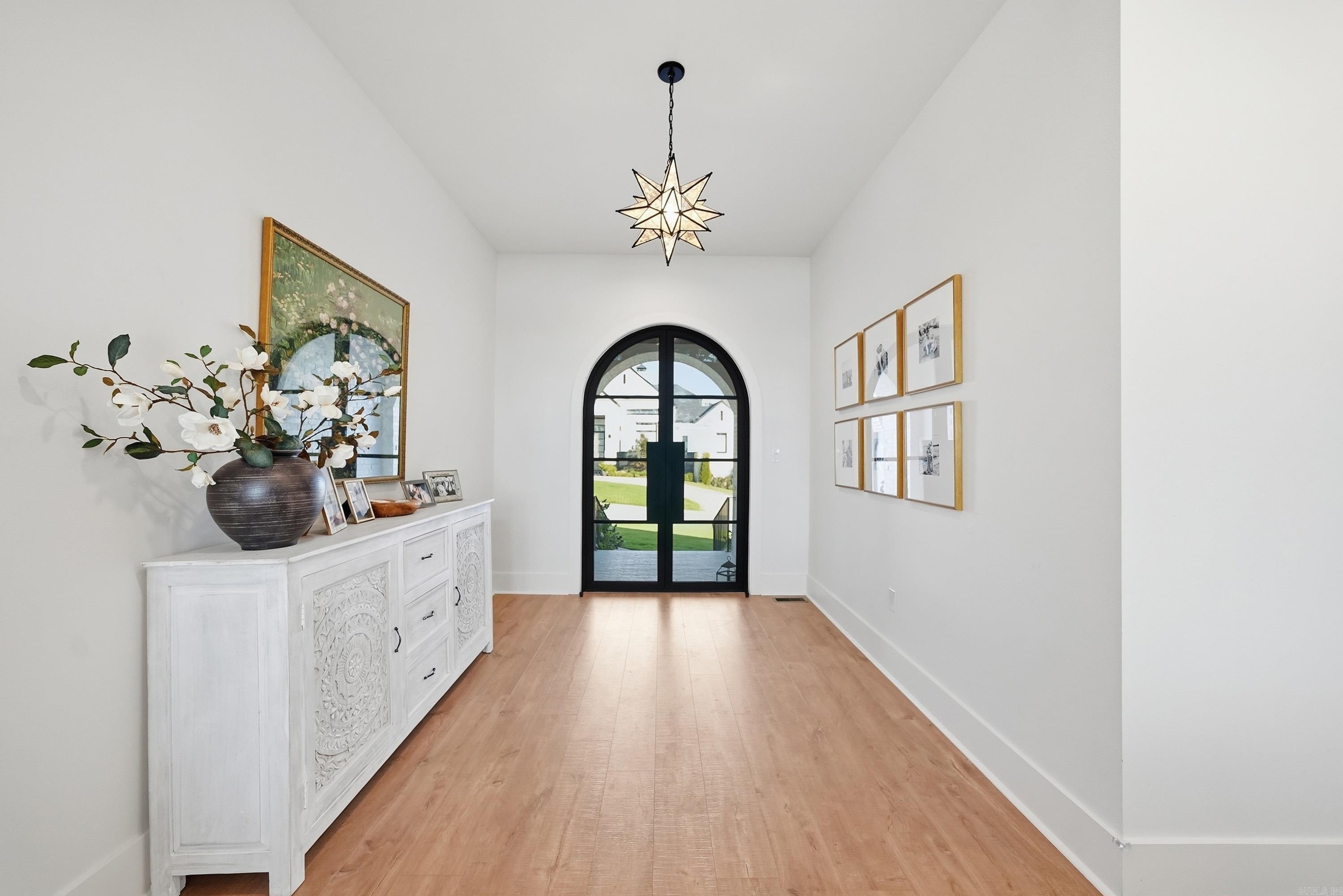 29 Haywood Court — photo 3