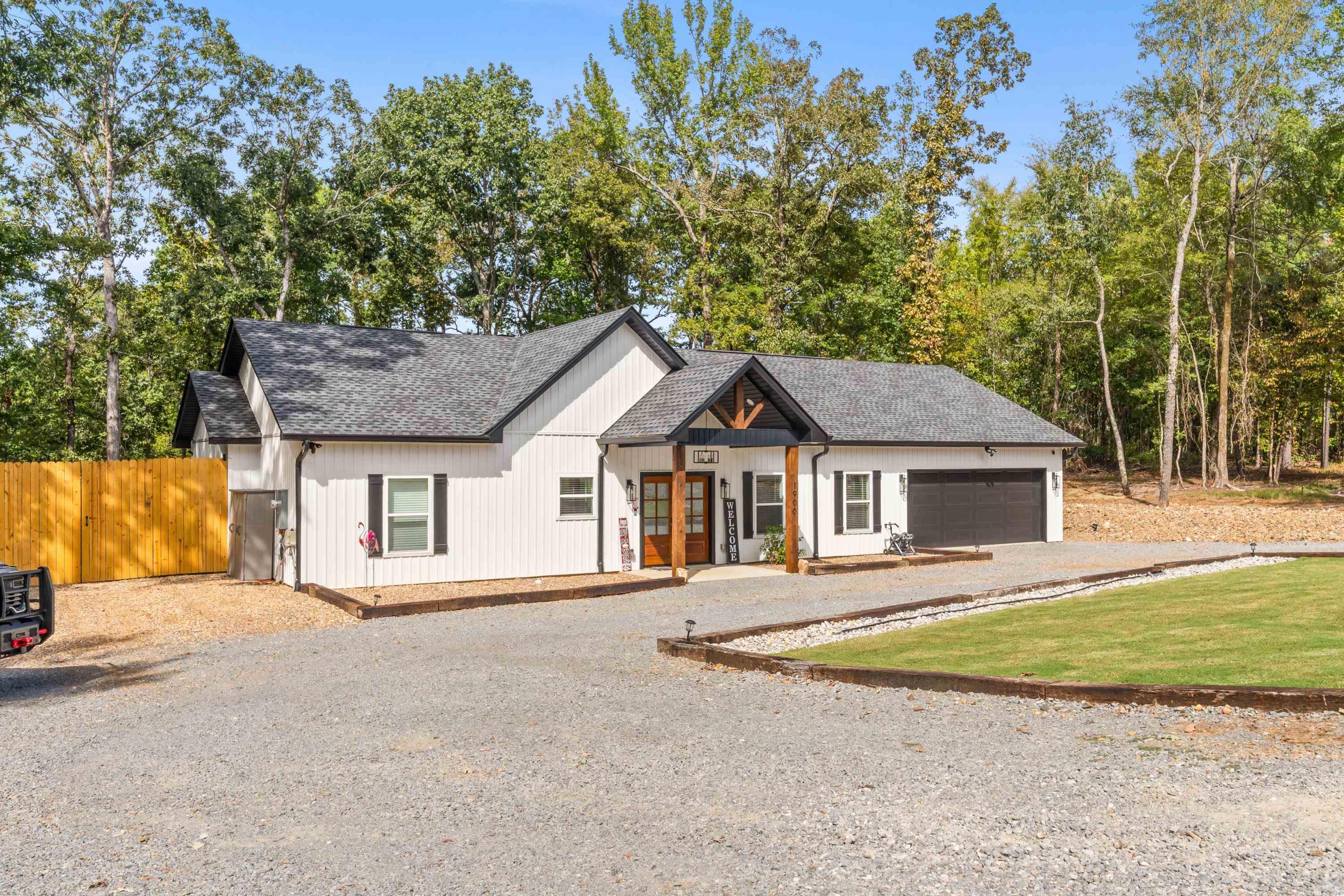 1900 Fox Run  Malvern, AR