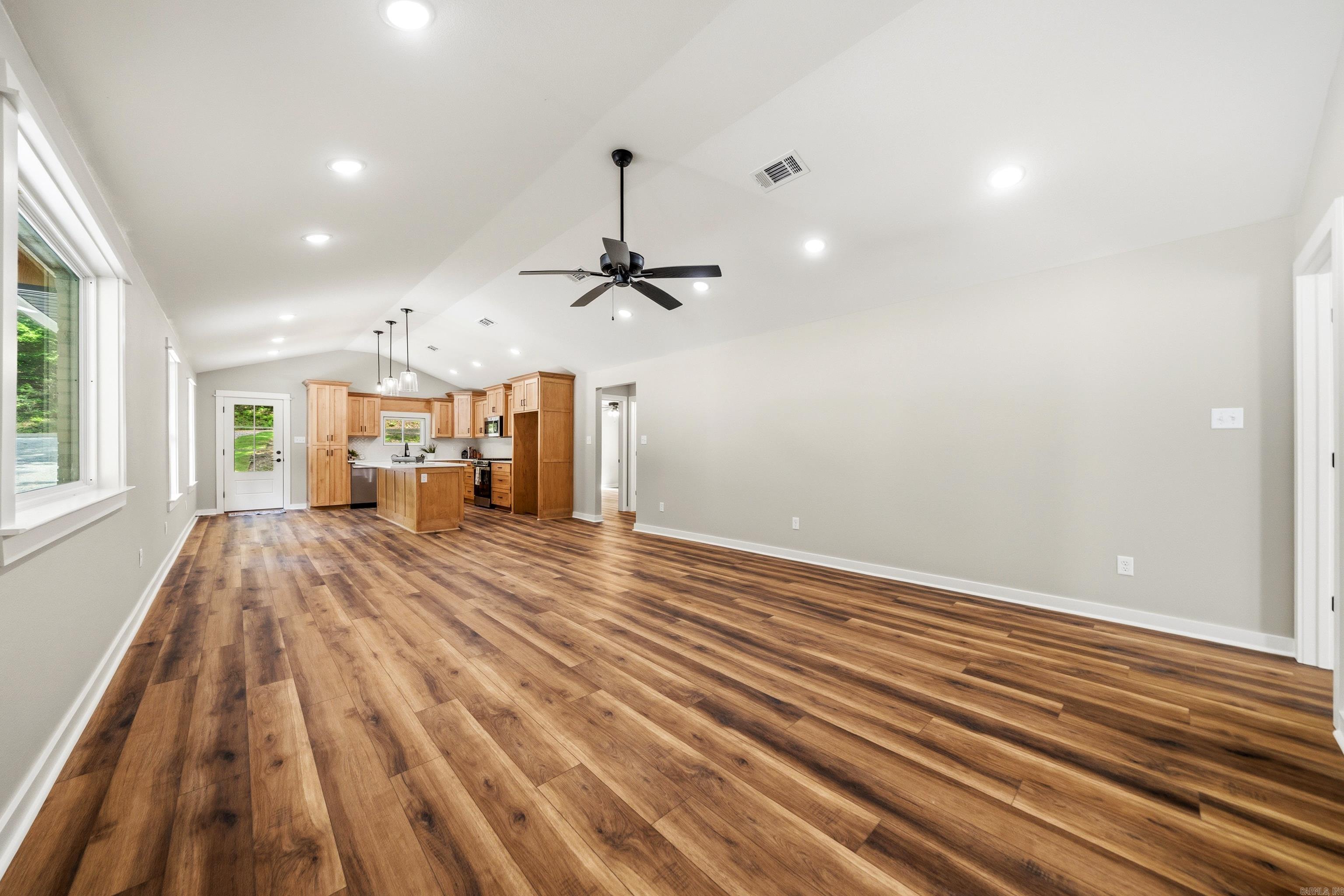 130 Jay Loop Hot Springs, AR 71913