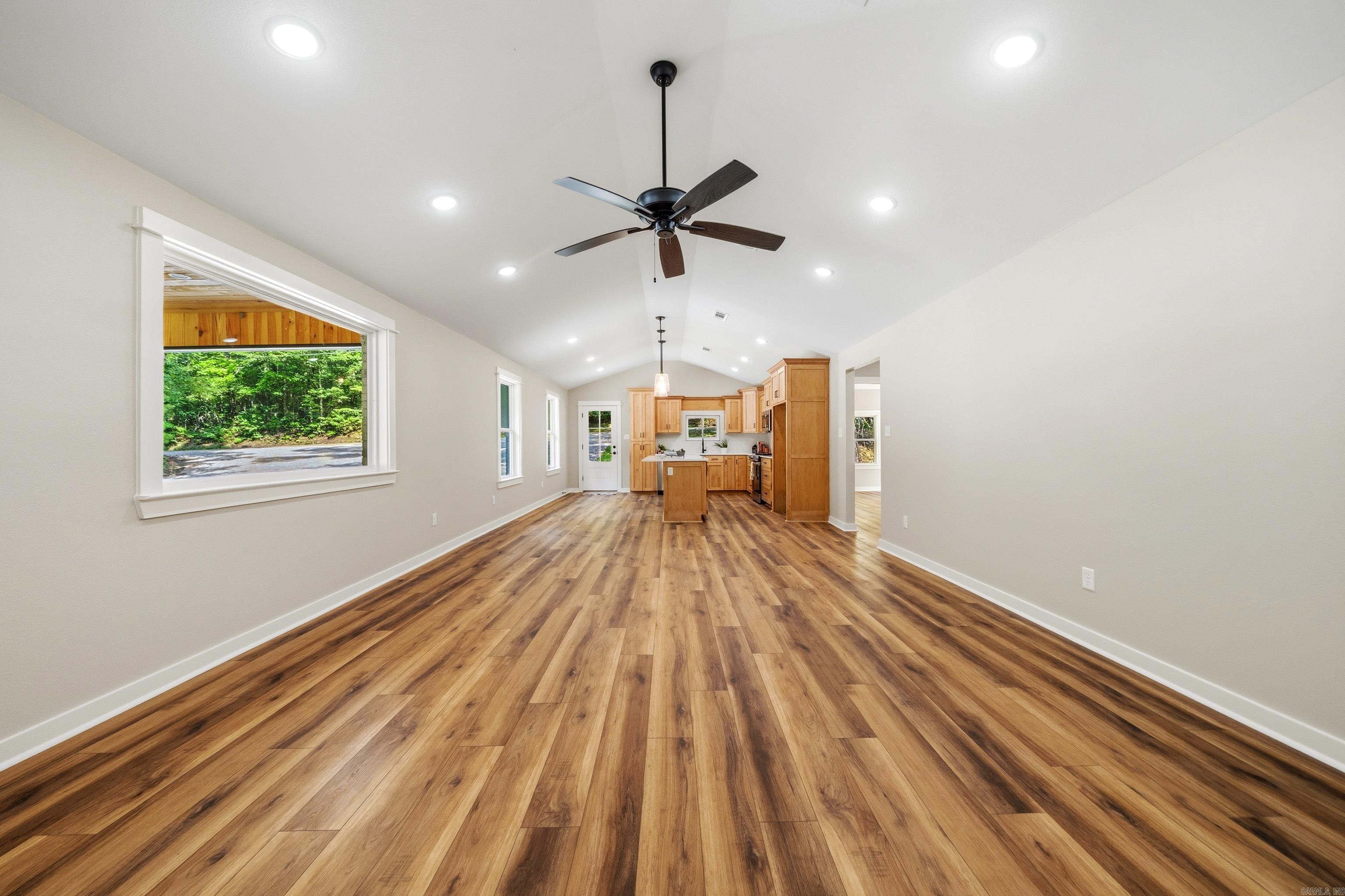 130 Jay Loop Hot Springs, AR 71913