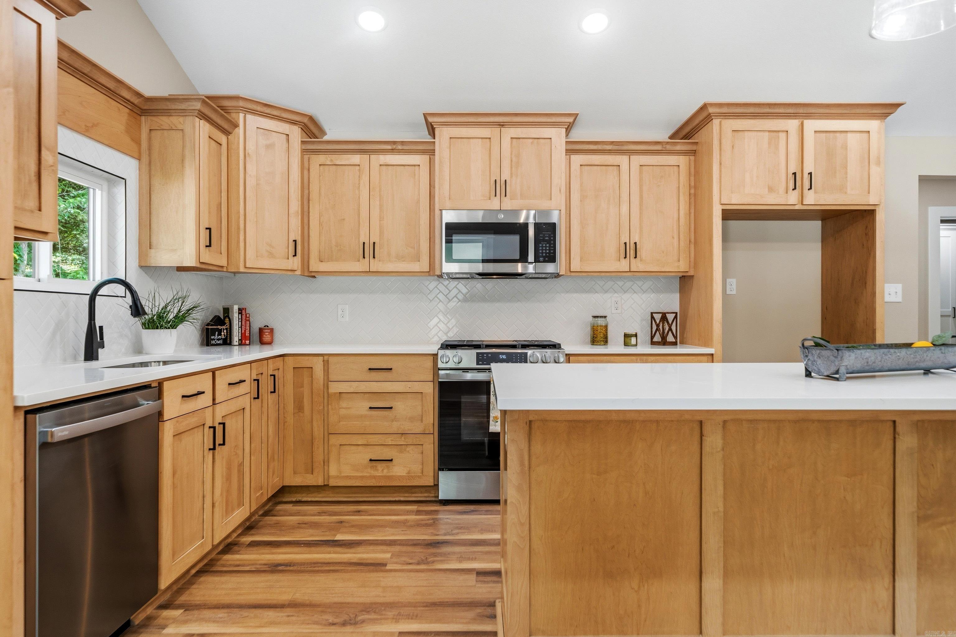 130 Jay Loop Hot Springs, AR 71913