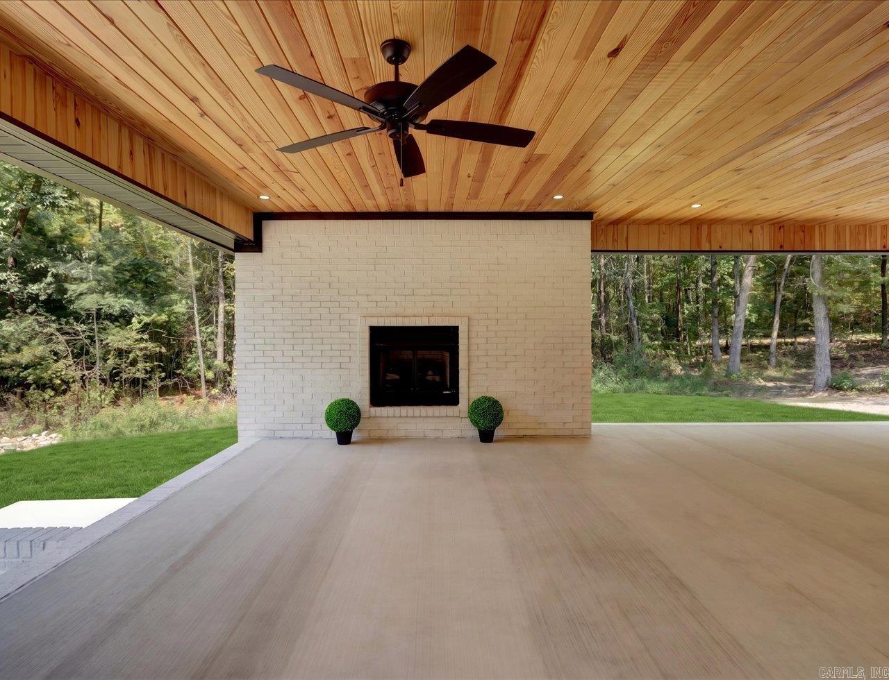 130 Jay Loop Hot Springs, AR 71913