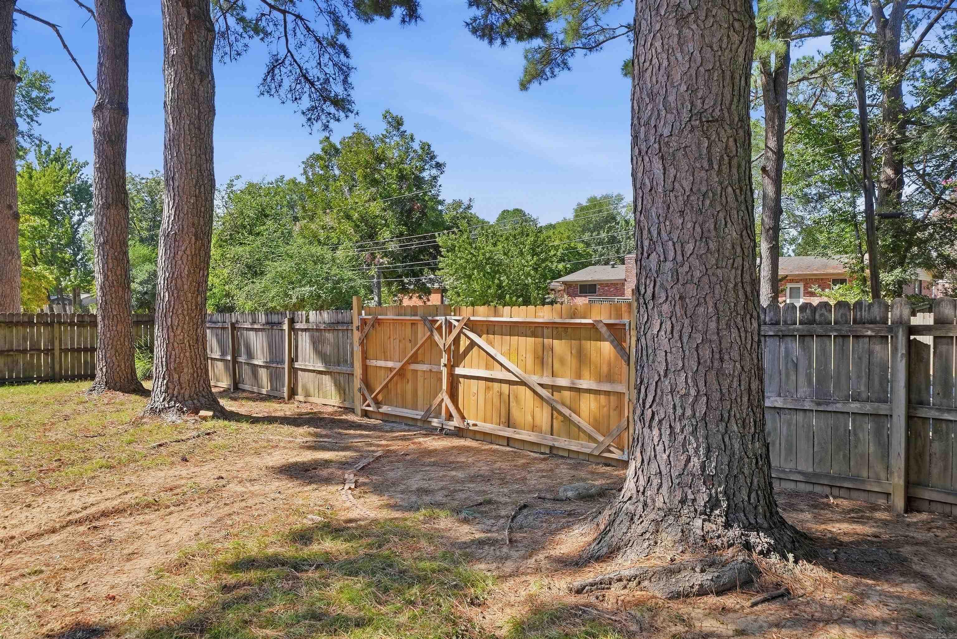 1812 W Center Ave  Searcy, AR