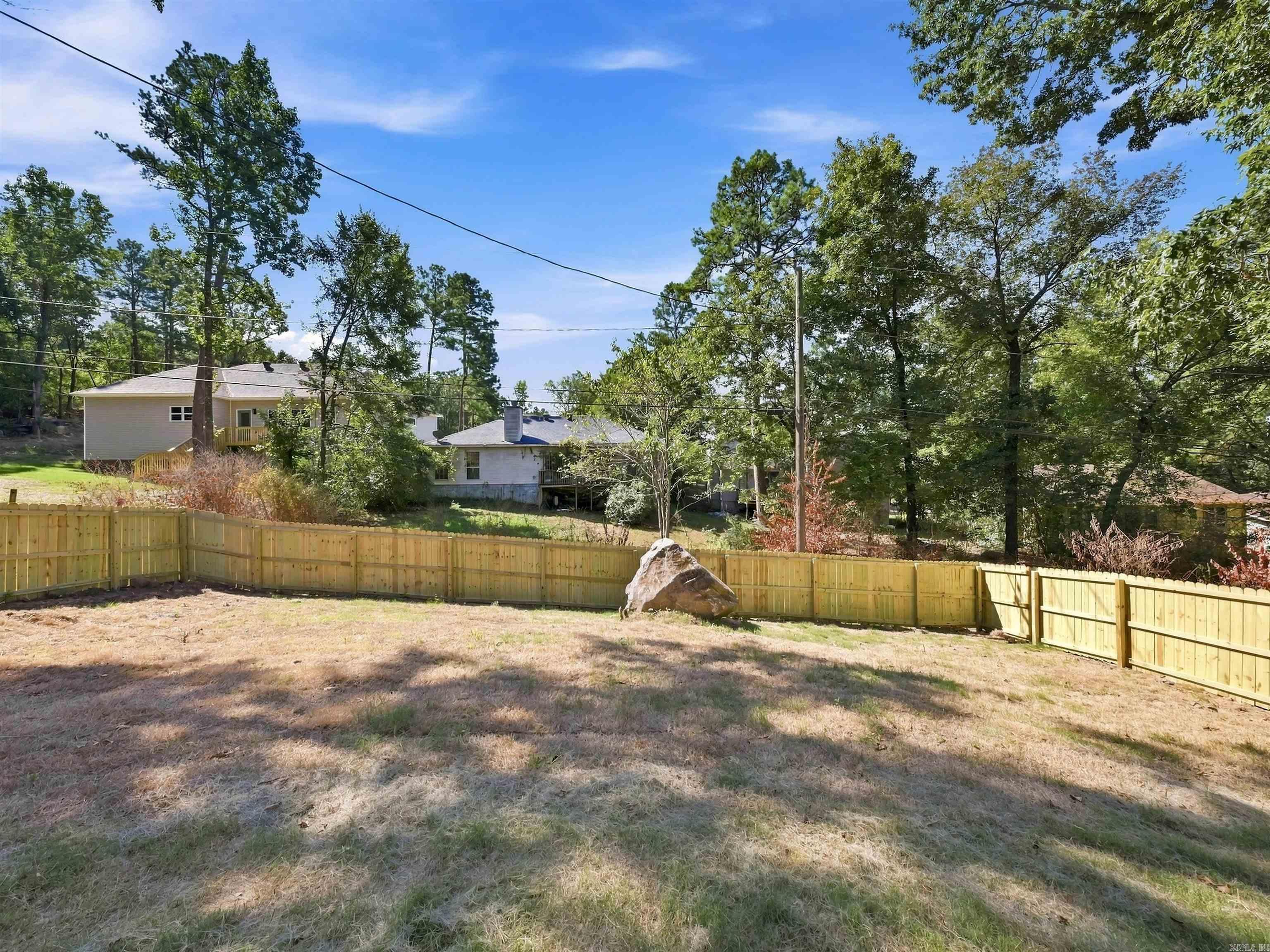 11 British Colonial .5  Little Rock, AR