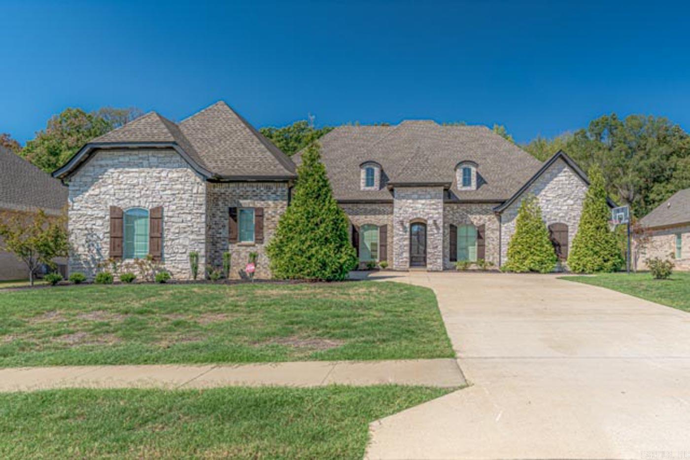 3519 Lake Pointe Dr Jonesboro, AR 72404