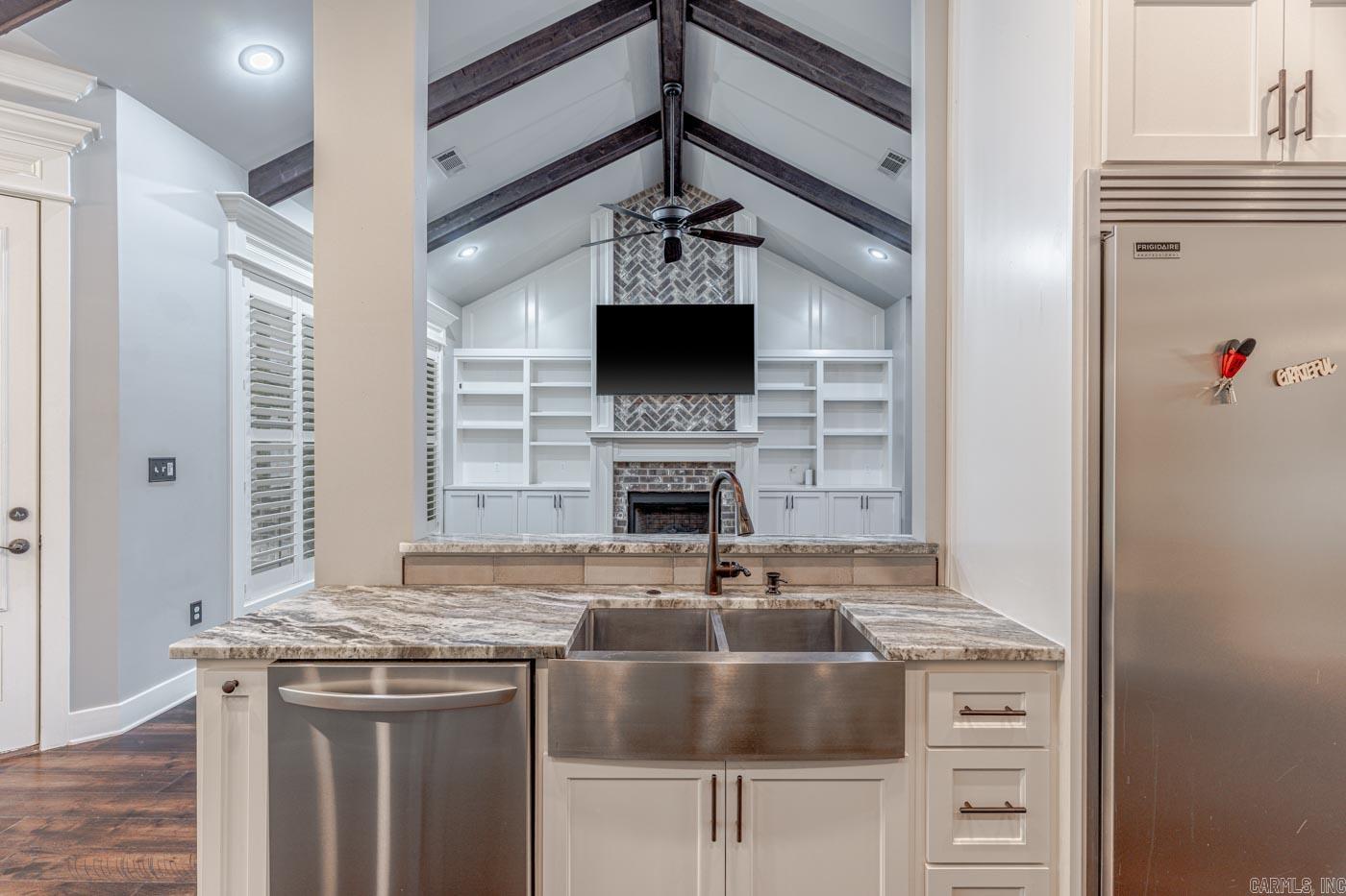 3519 Lake Pointe Dr Jonesboro, AR 72404