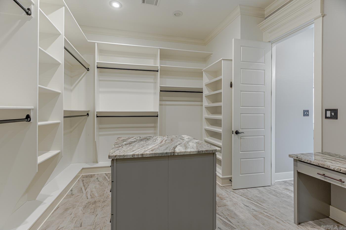 3519 Lake Pointe Dr Jonesboro, AR 72404