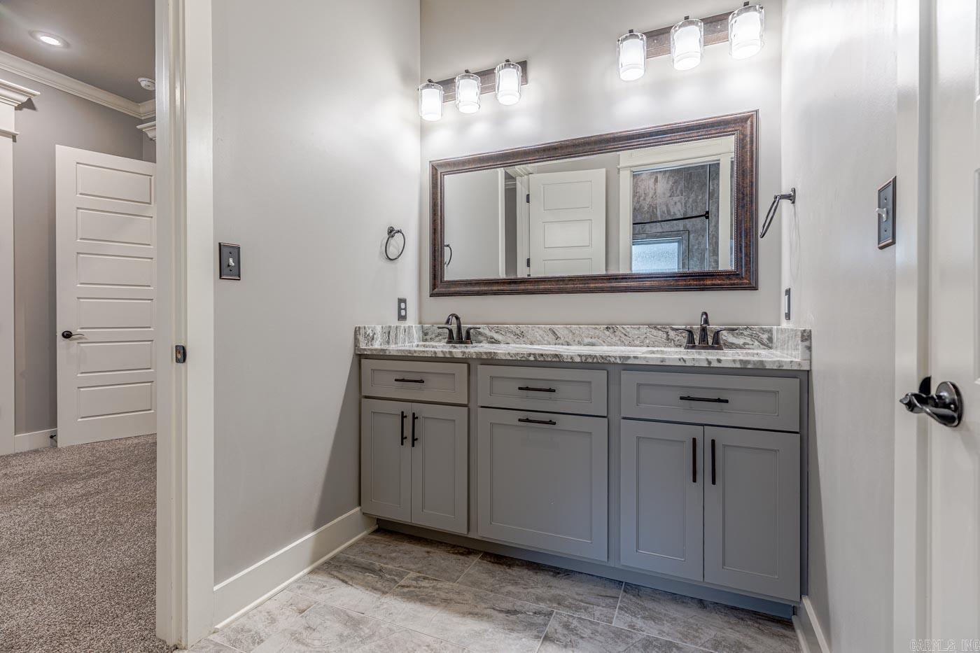 3519 Lake Pointe Dr Jonesboro, AR 72404