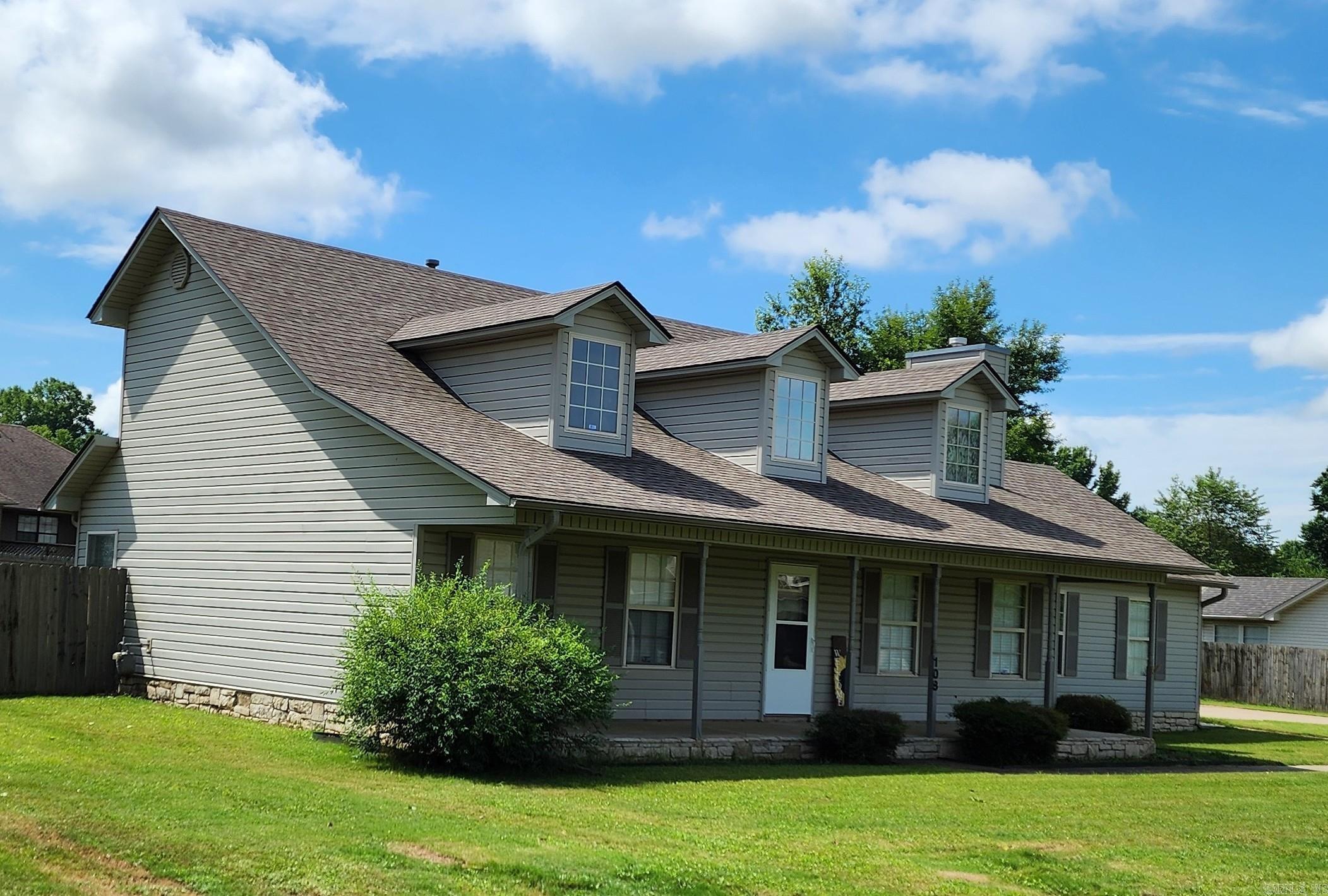 108 Meadows Lane — photo 2