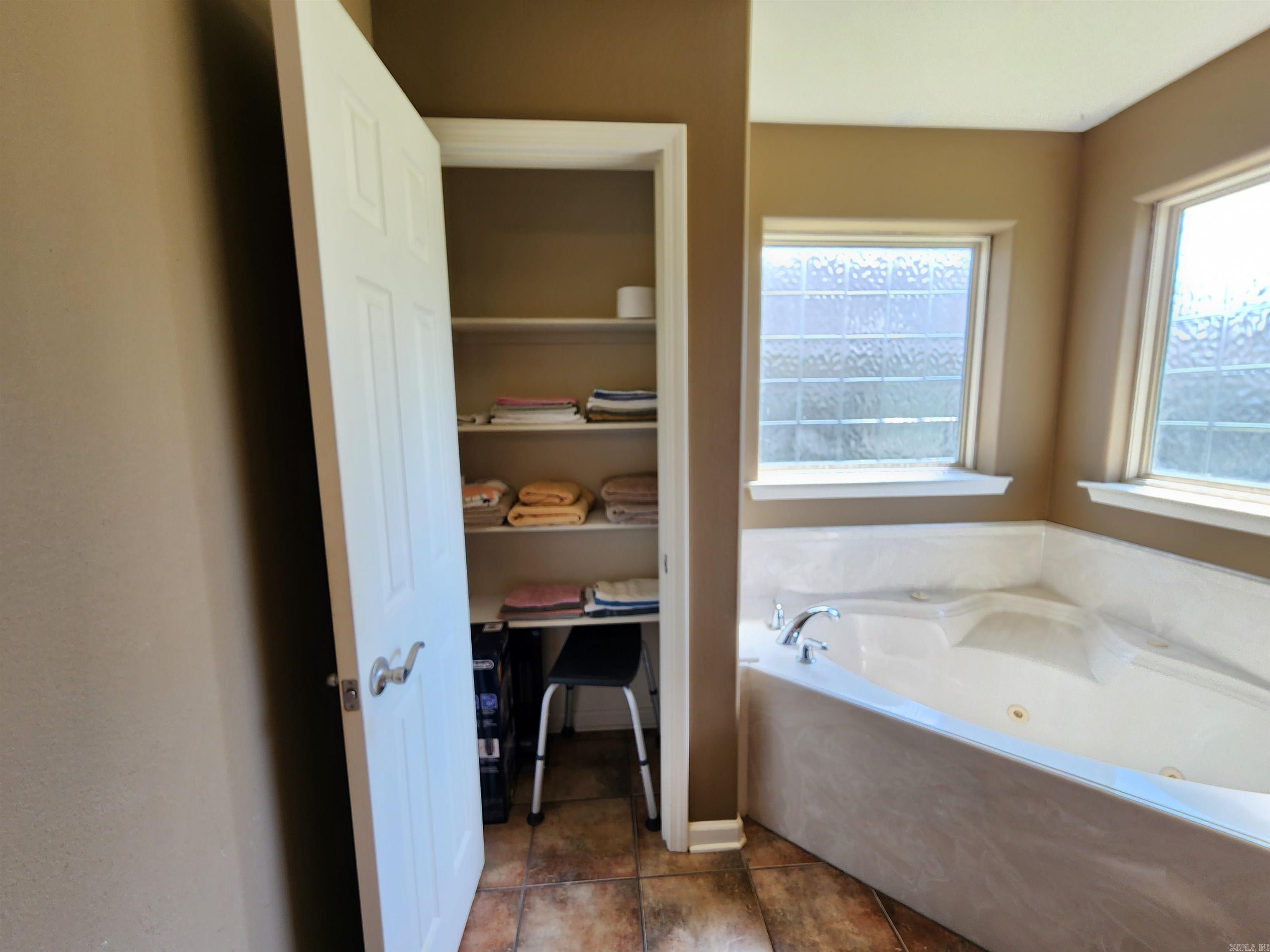 108 Meadows  Beebe, AR