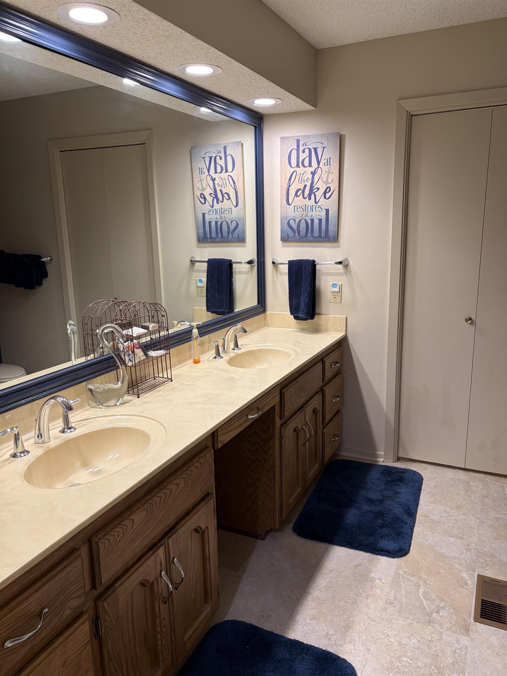 96B Peninsula Drive Mount Ida, AR 71957