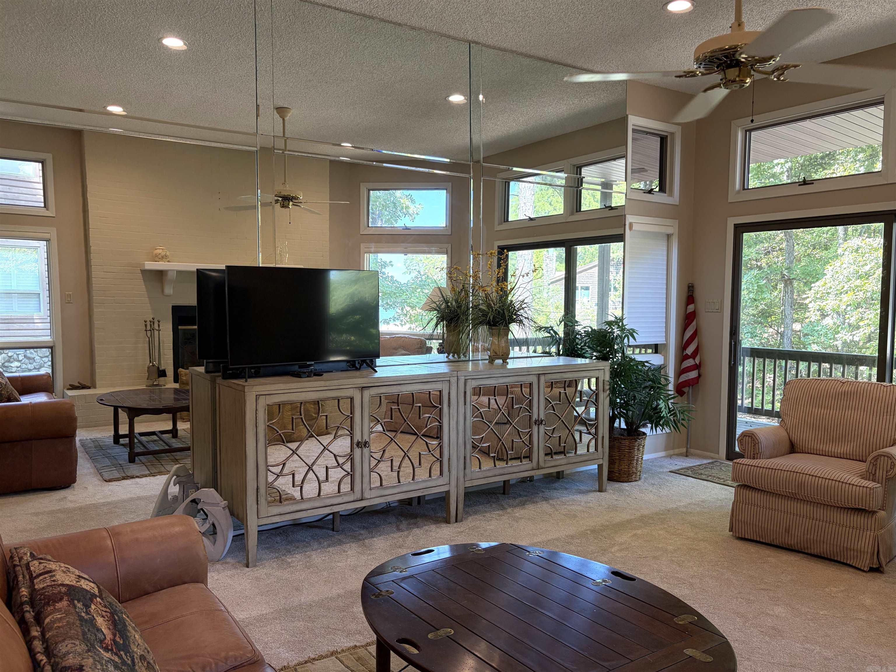 96B Peninsula Drive Mount Ida, AR 71957