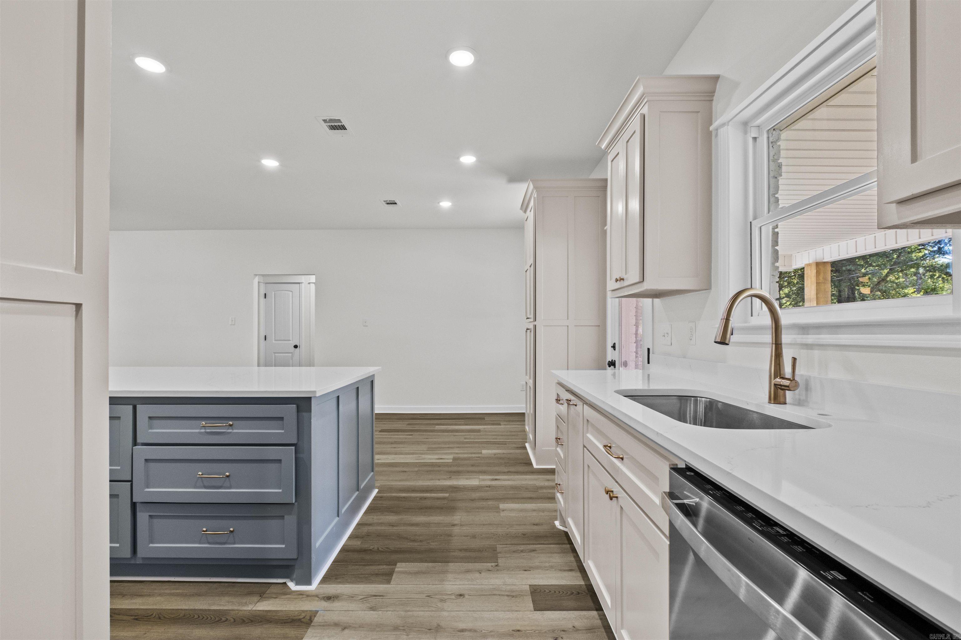 1501 W Iowa  Beebe, AR