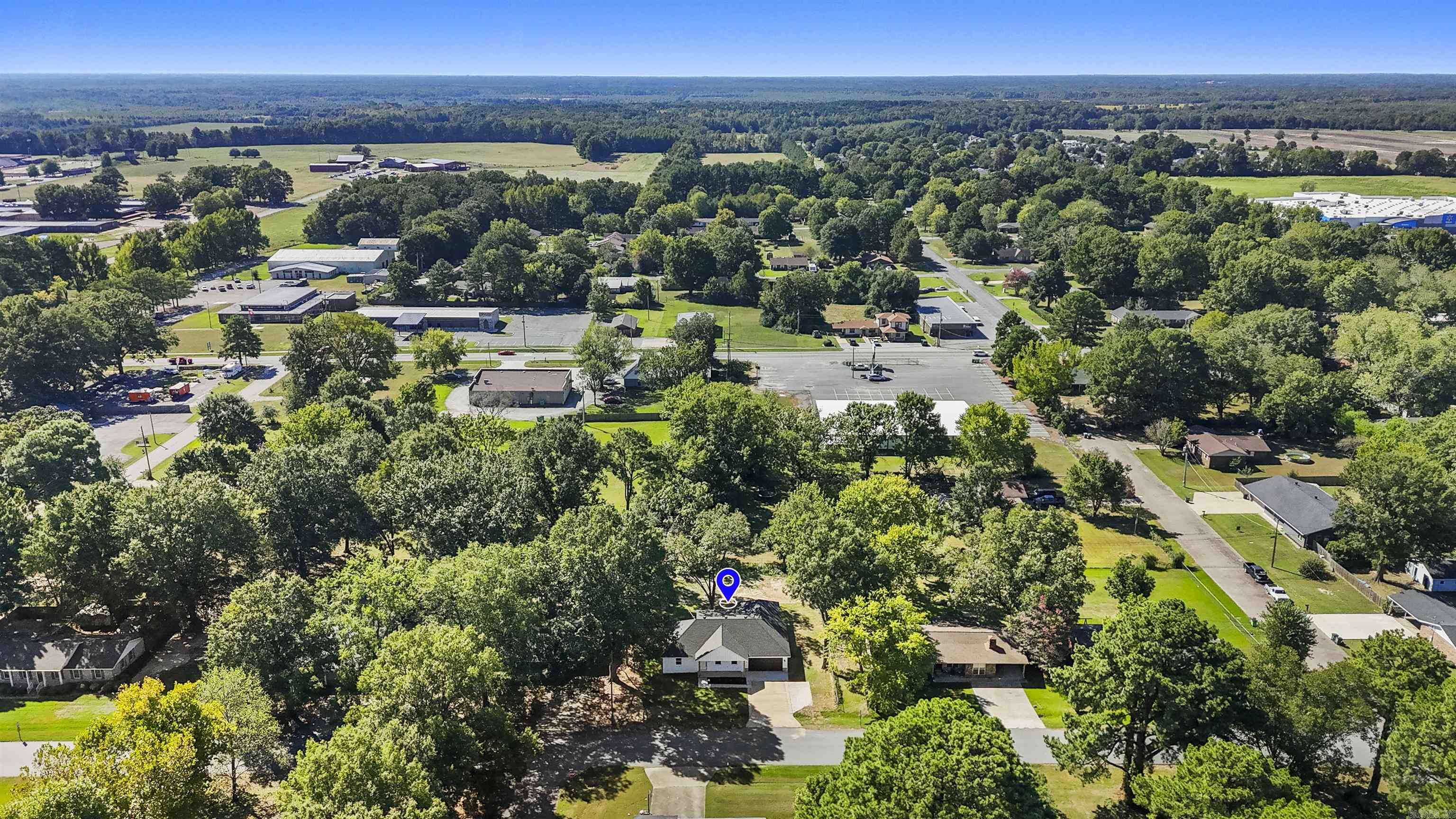 1501 W Iowa  Beebe, AR