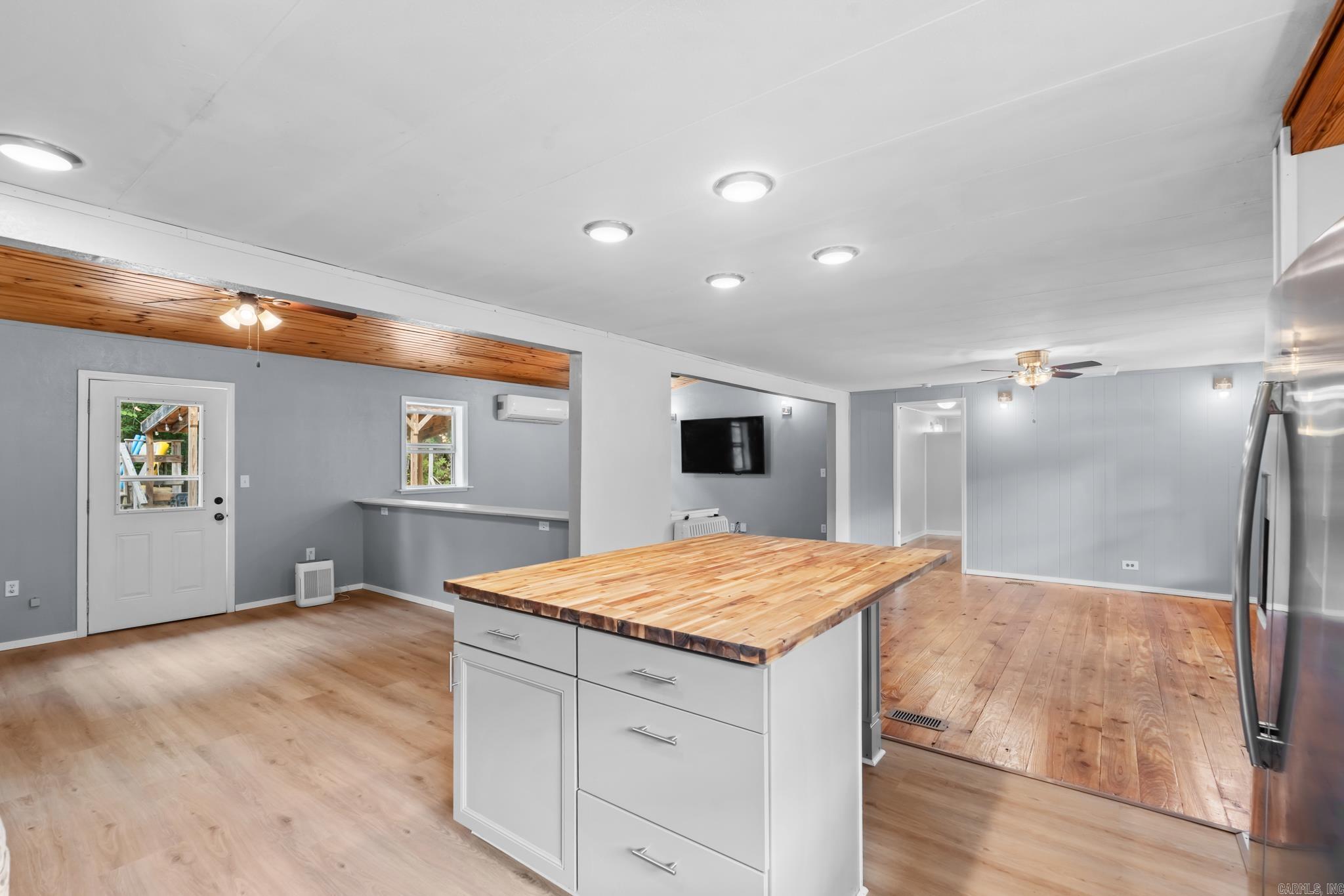 2630 Red River  Fox, AR