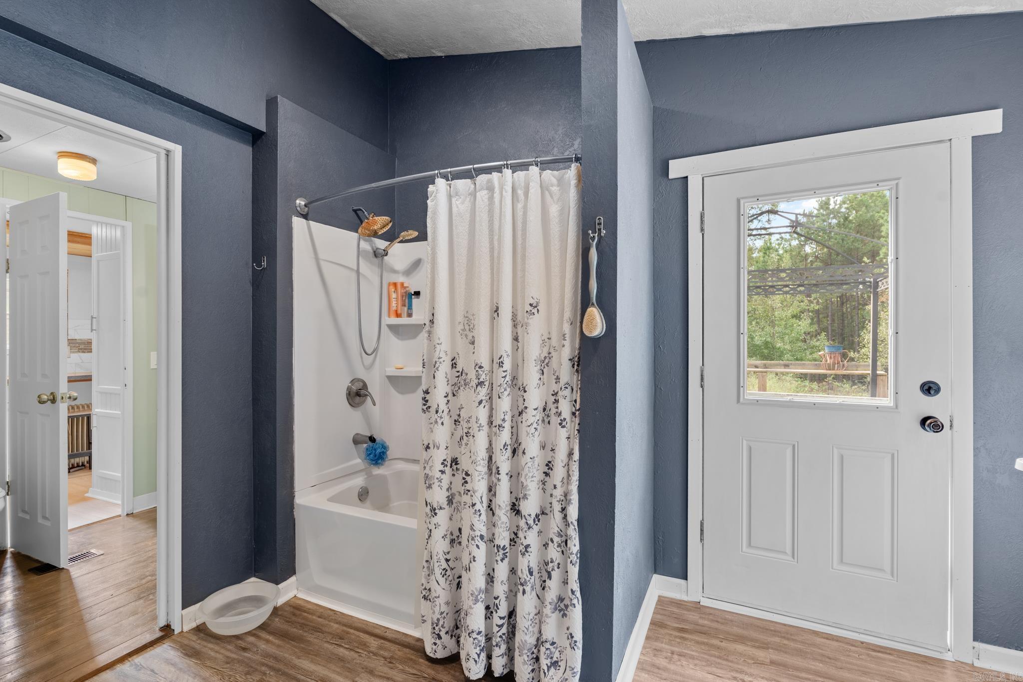 2630 Red River  Fox, AR