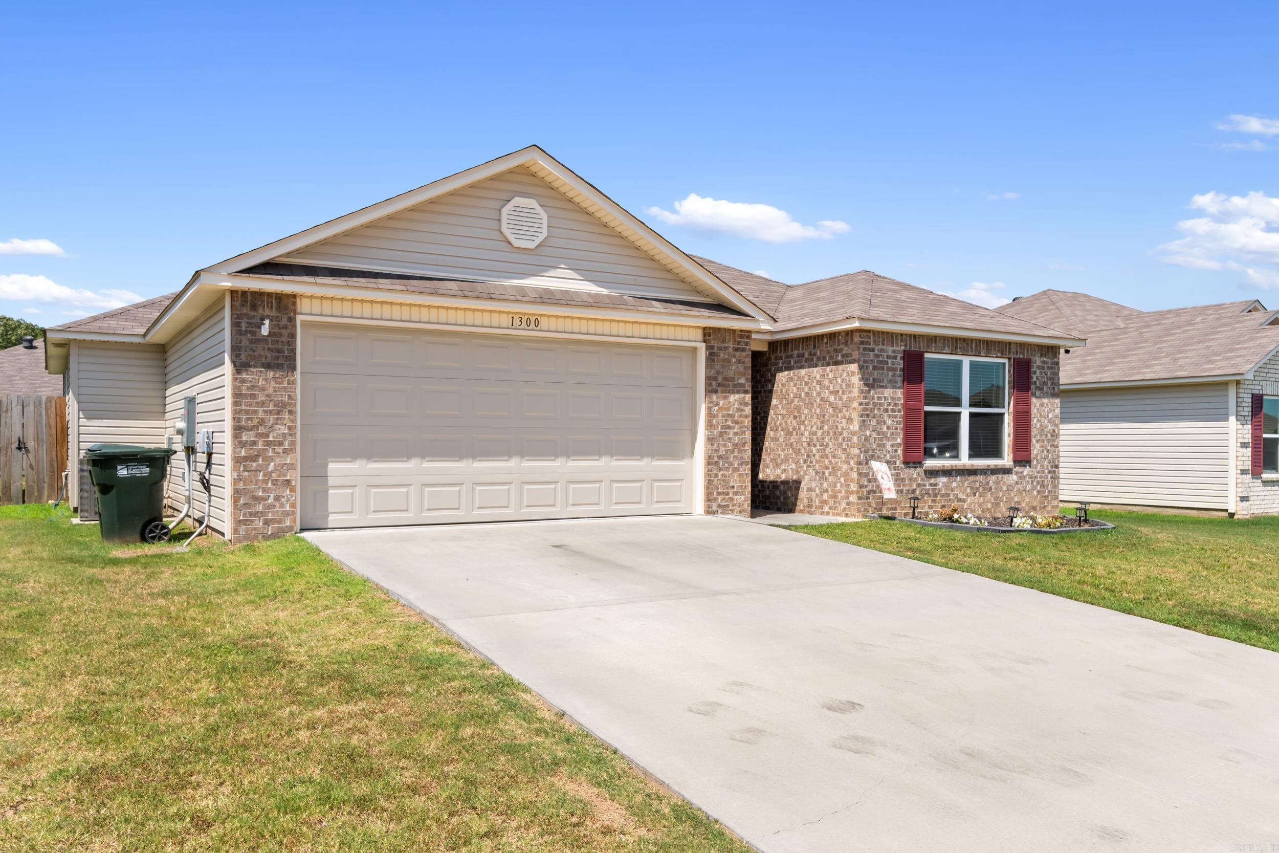 1300 Cowbell  Conway, AR