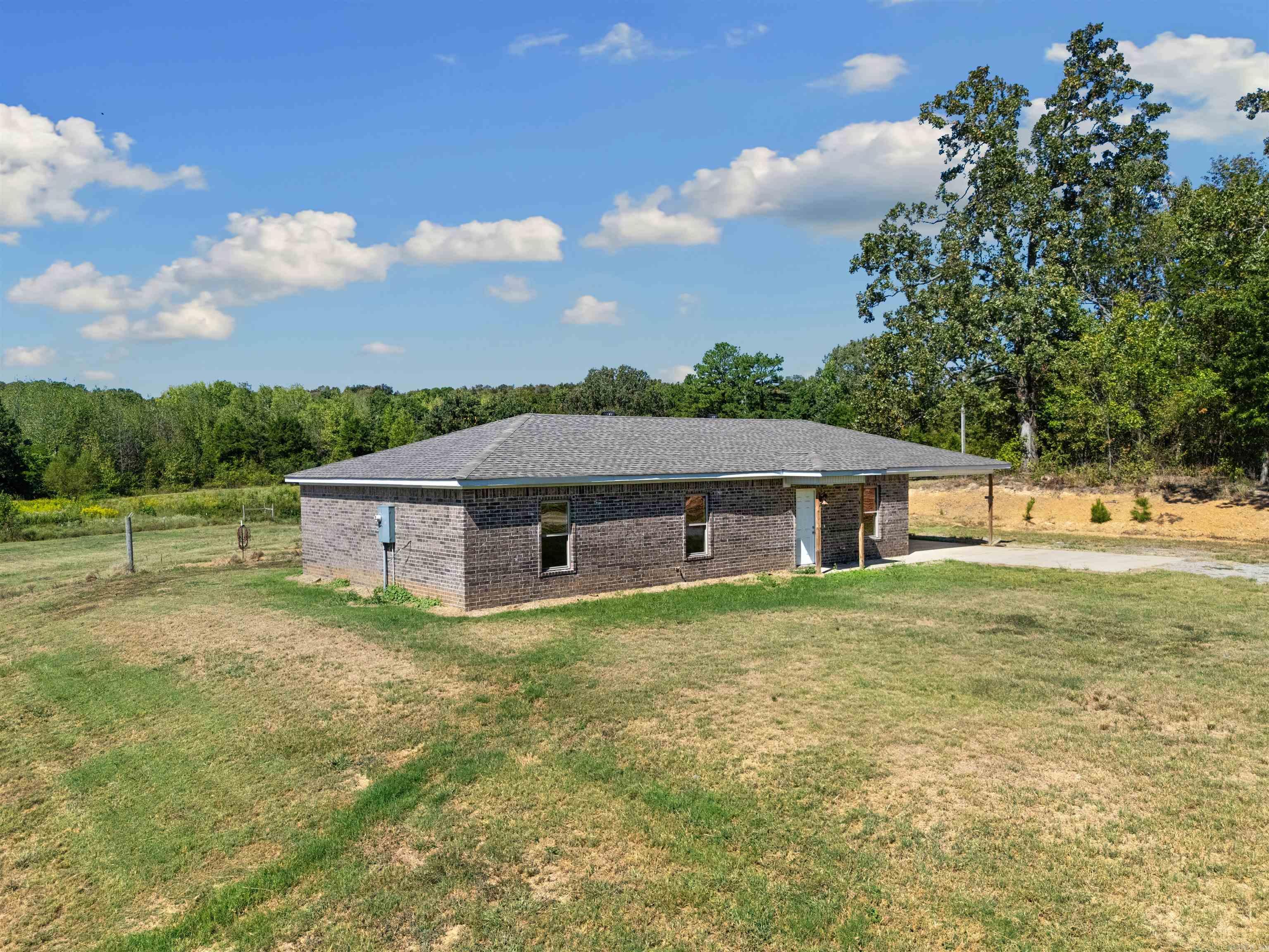 760 Gravel Hill Road — photo 2