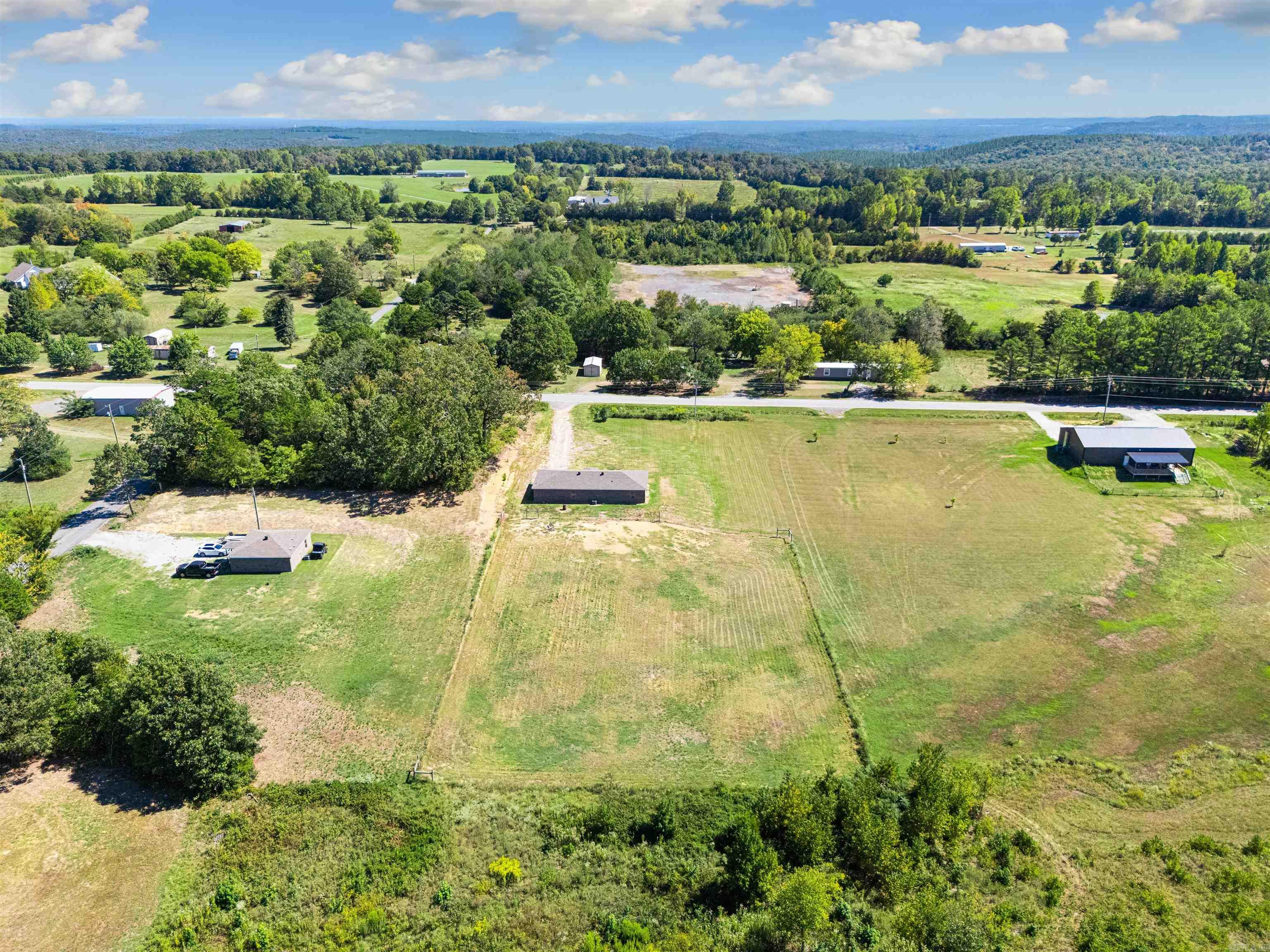 760 Gravel Hill  Romance, AR