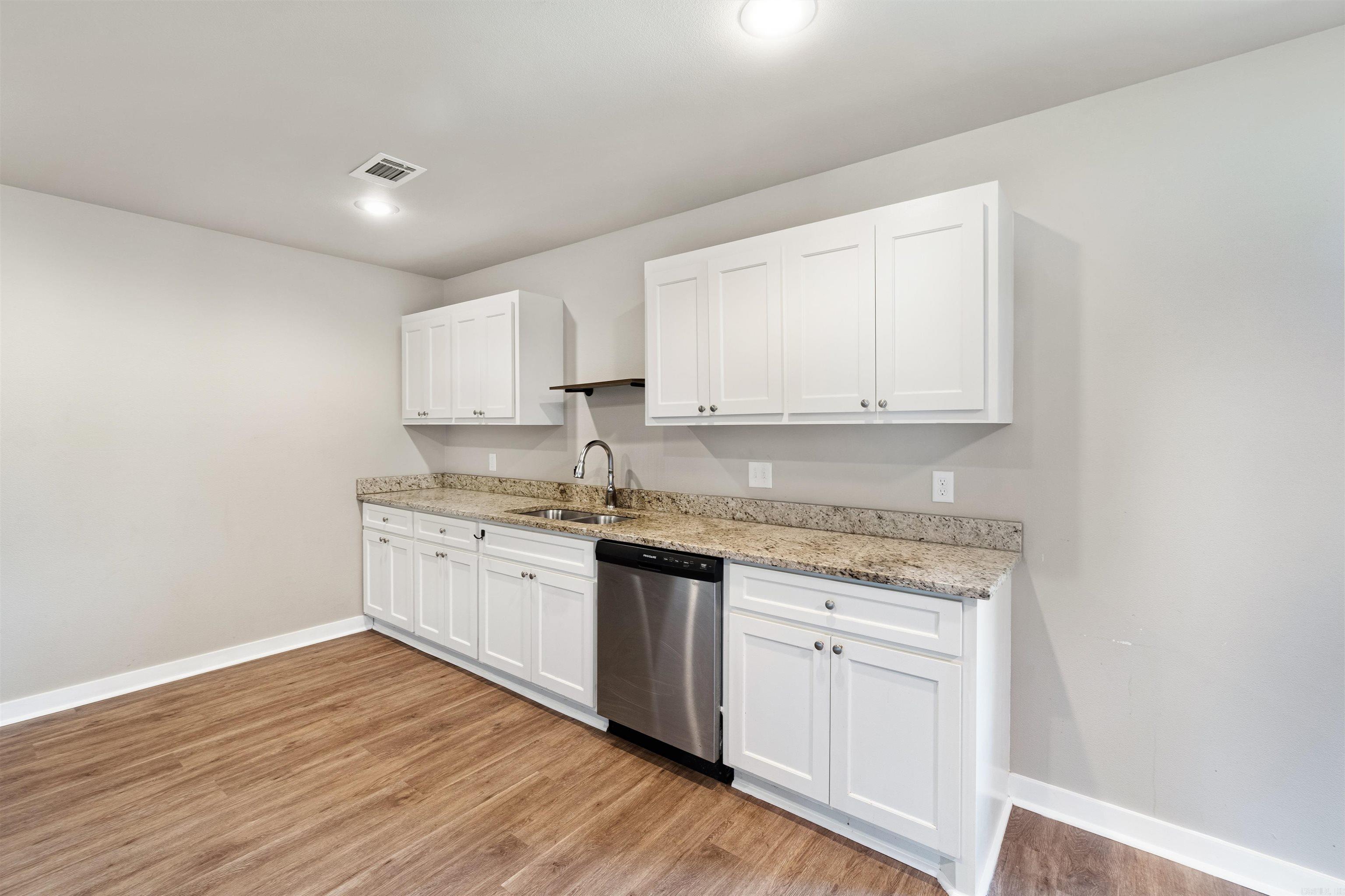 760 Gravel Hill  Romance, AR