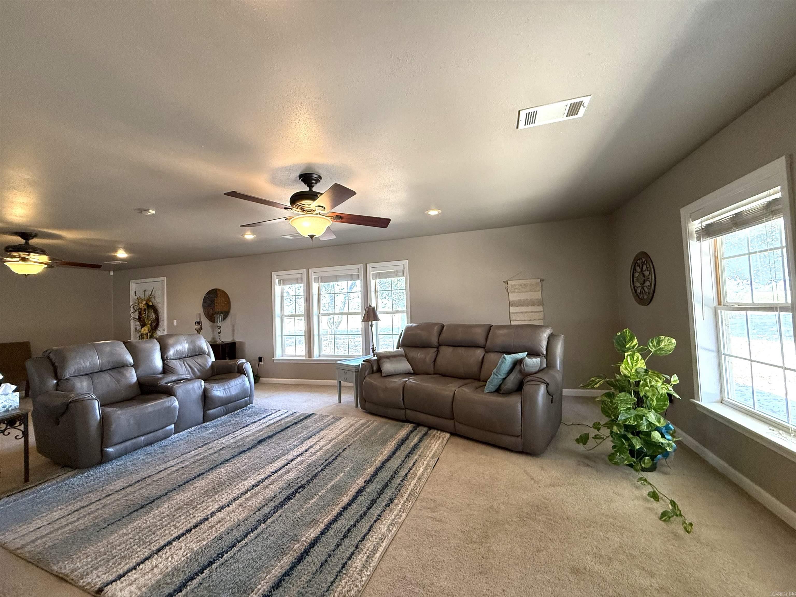 317 County road 104  Hickory Ridge, AR