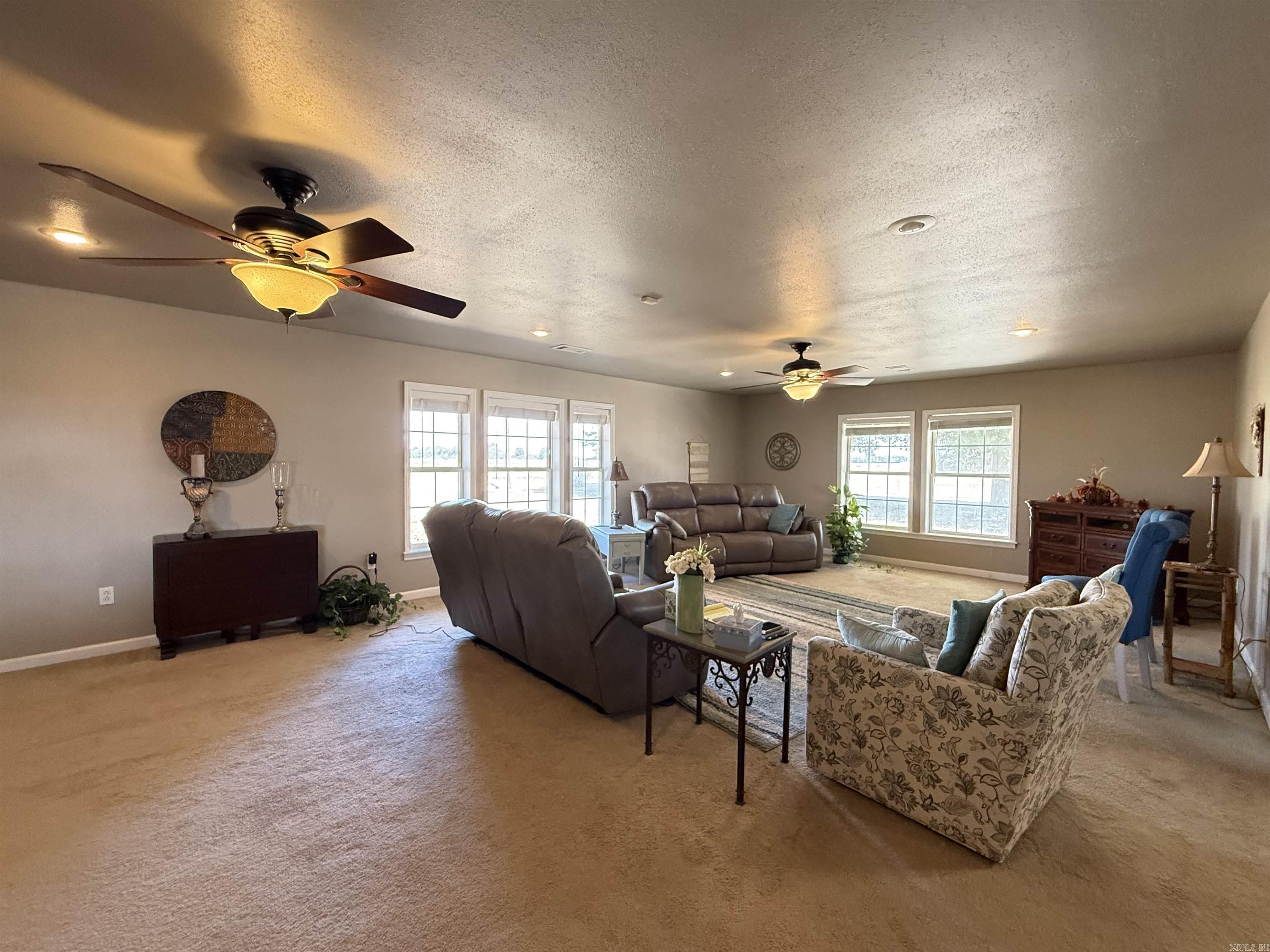 317 County road 104  Hickory Ridge, AR