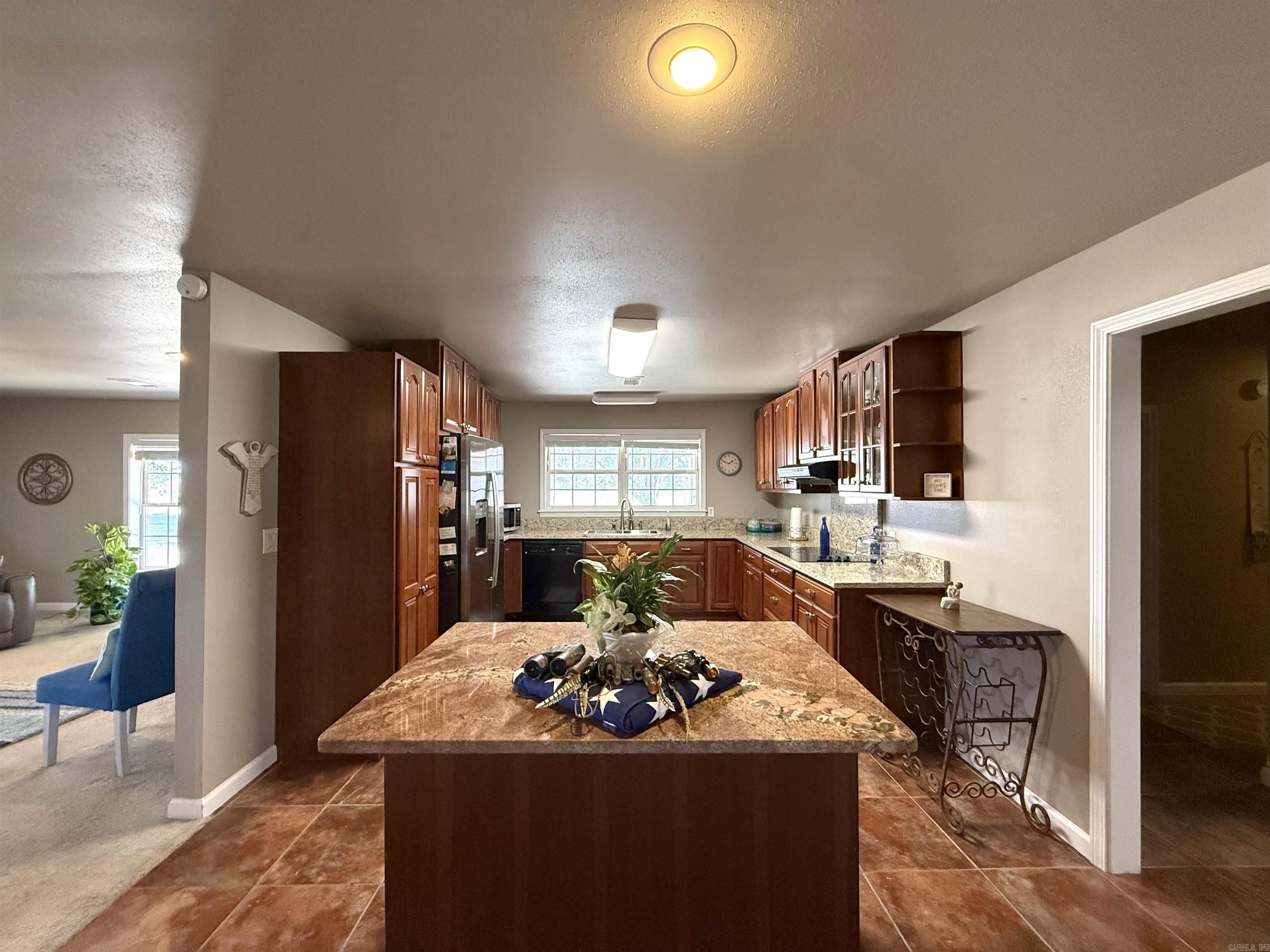 317 County road 104  Hickory Ridge, AR