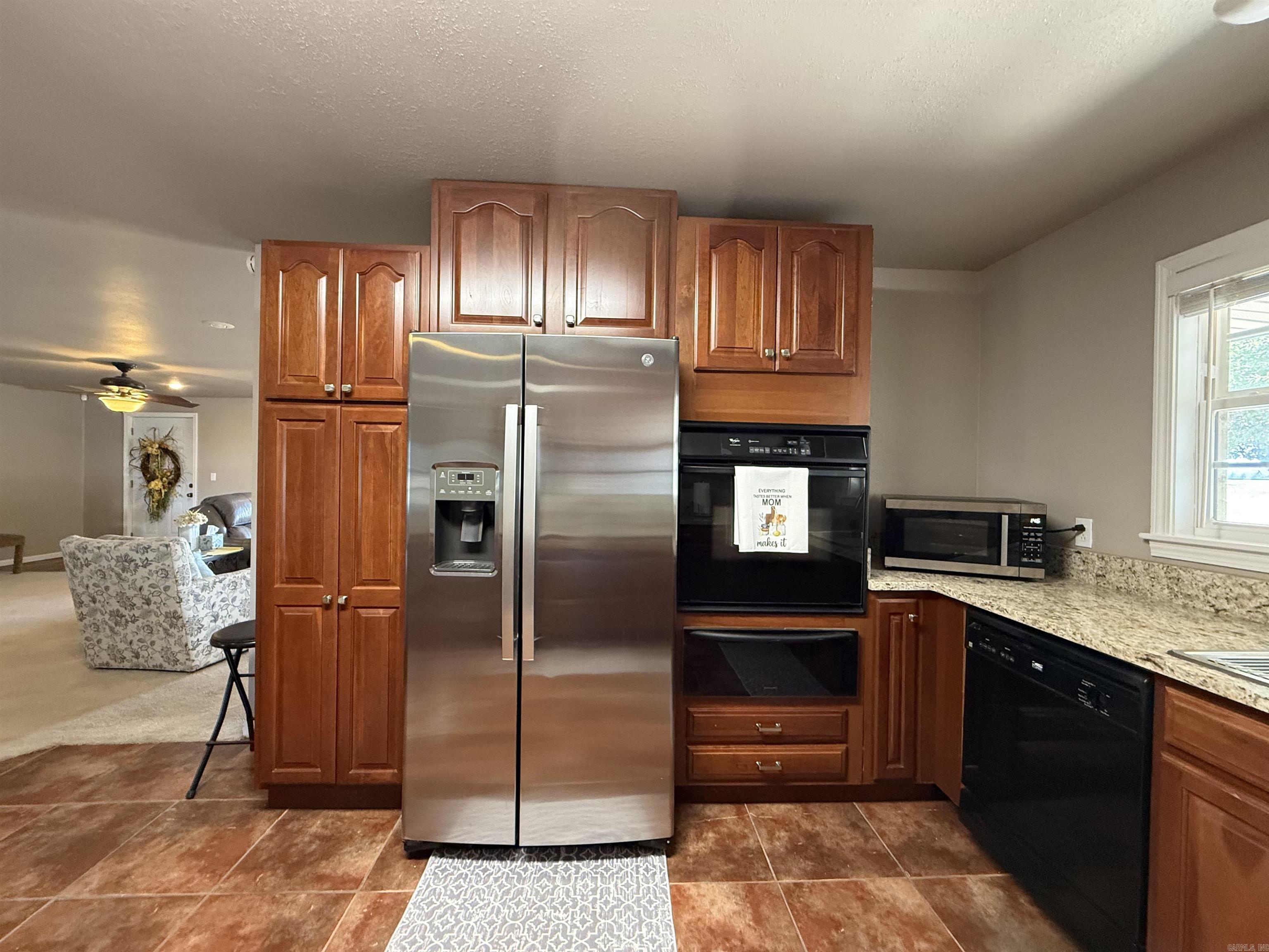 317 County road 104  Hickory Ridge, AR
