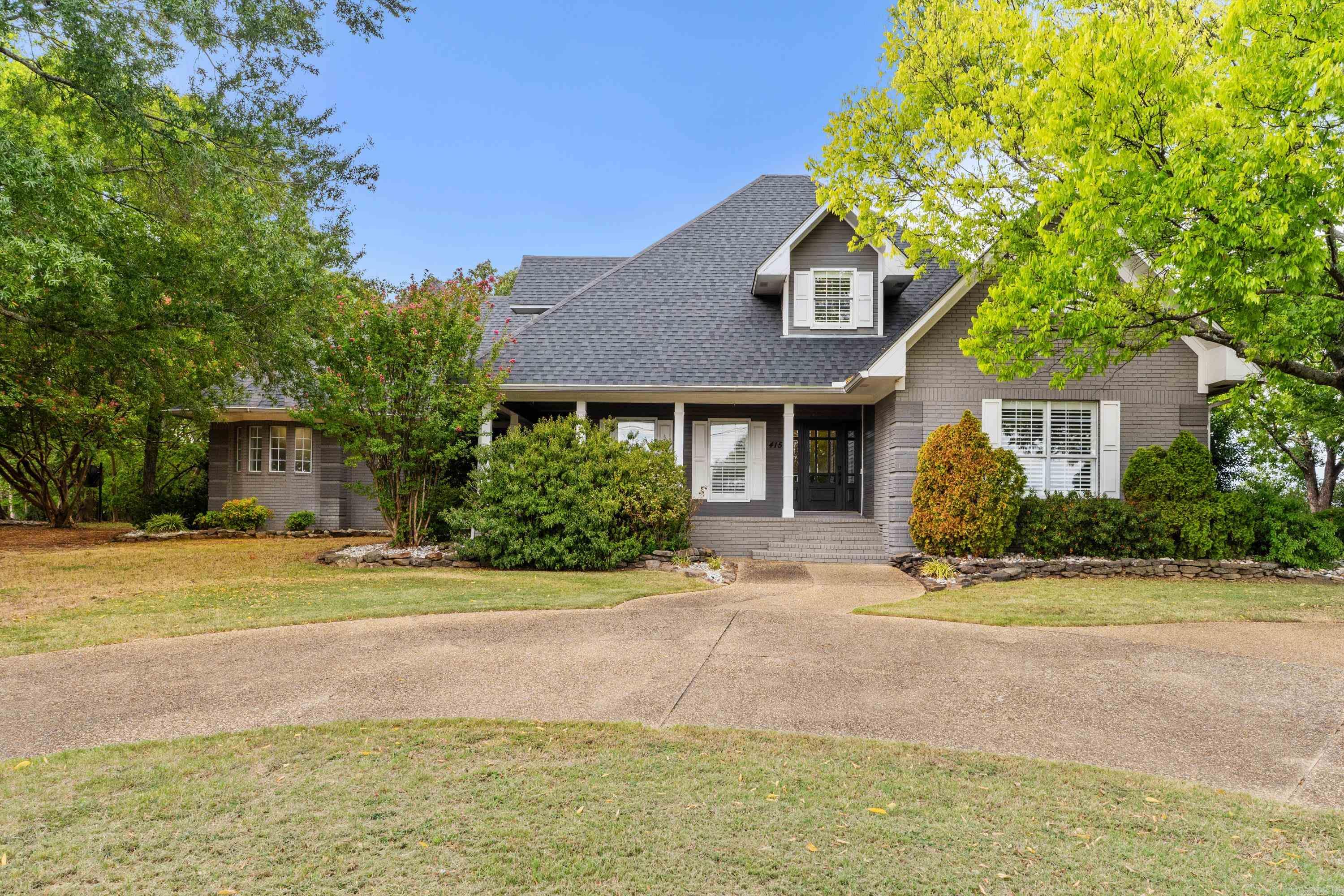 415 Country Club Road — exterior