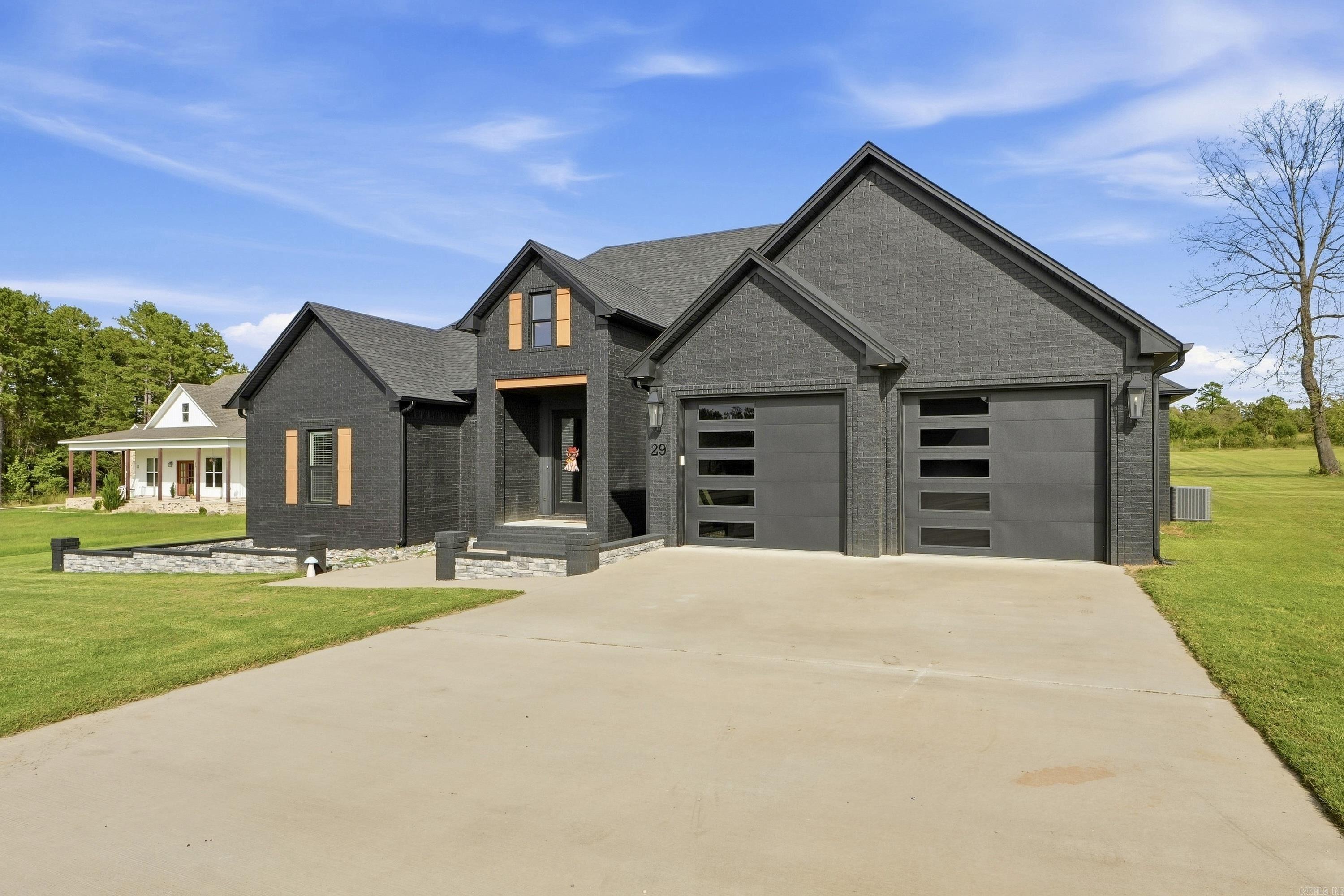 29 republican valley  Greenbrier, AR