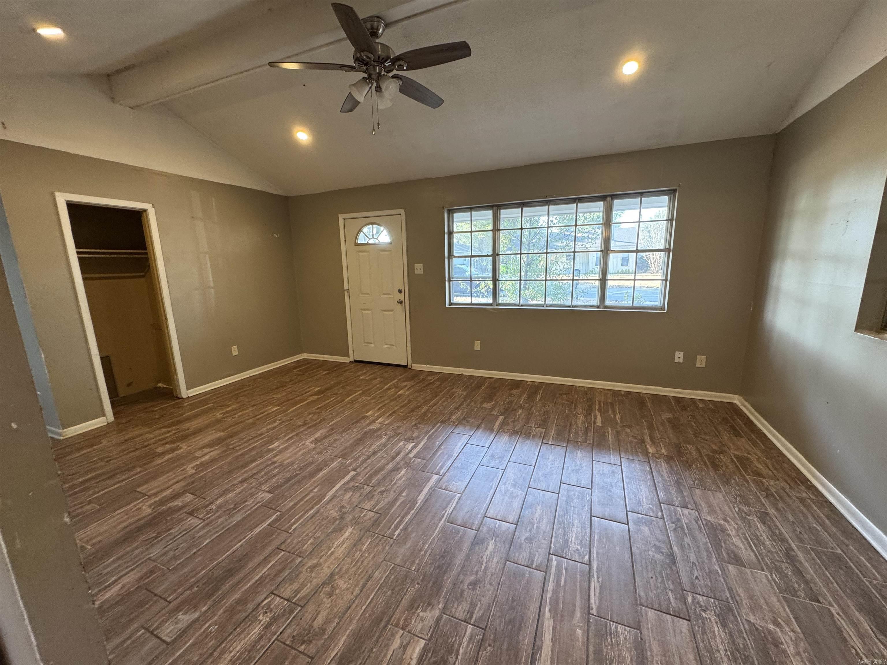 204 Truman Street — photo 2