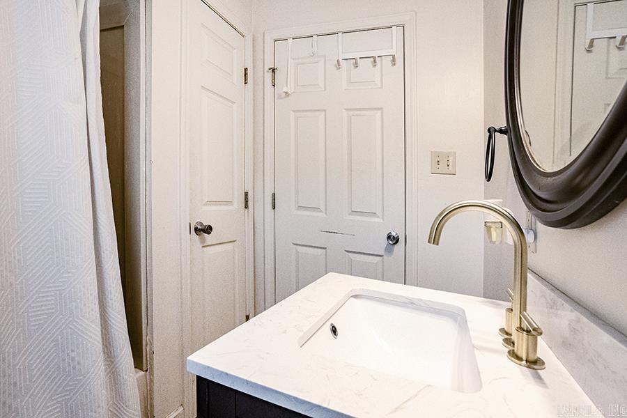 923 Pine Valley  Little Rock, AR