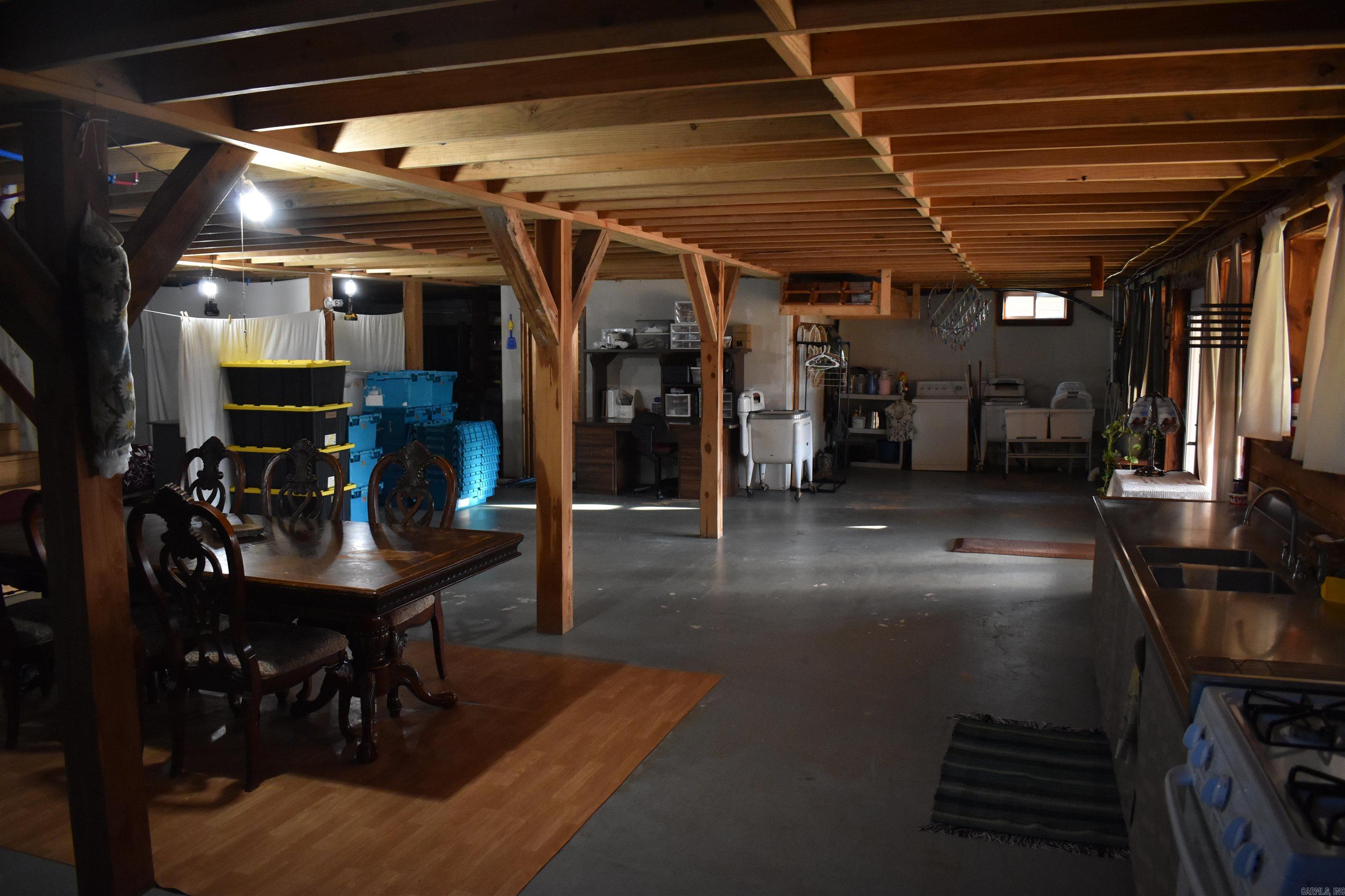 1571 Coleman RD  Magazine, AR