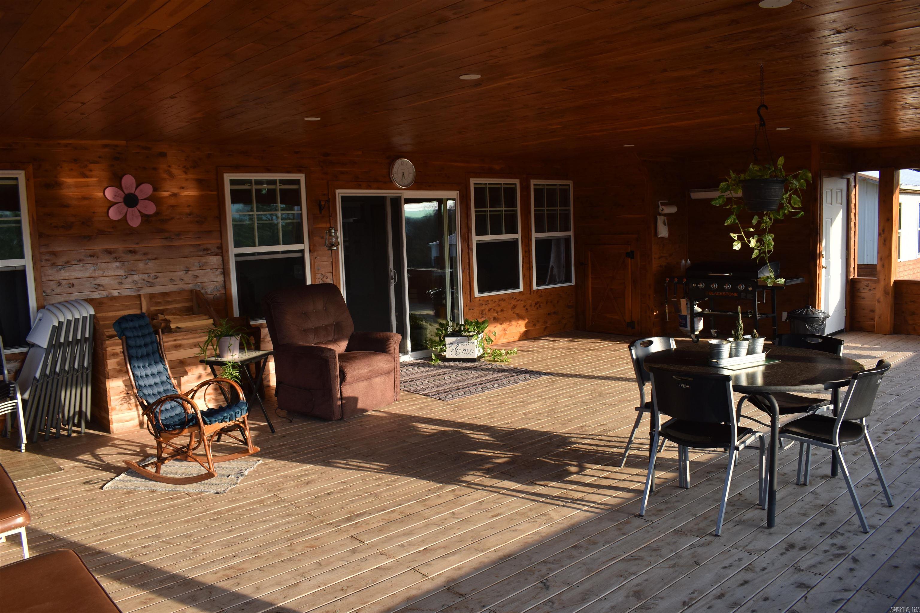1571 Coleman RD  Magazine, AR