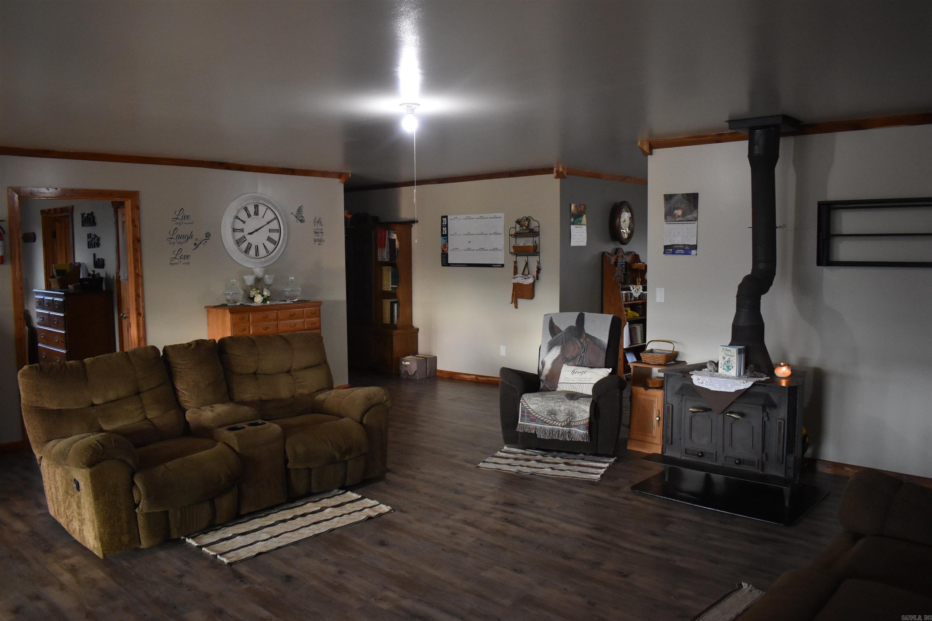 1571 Coleman RD  Magazine, AR