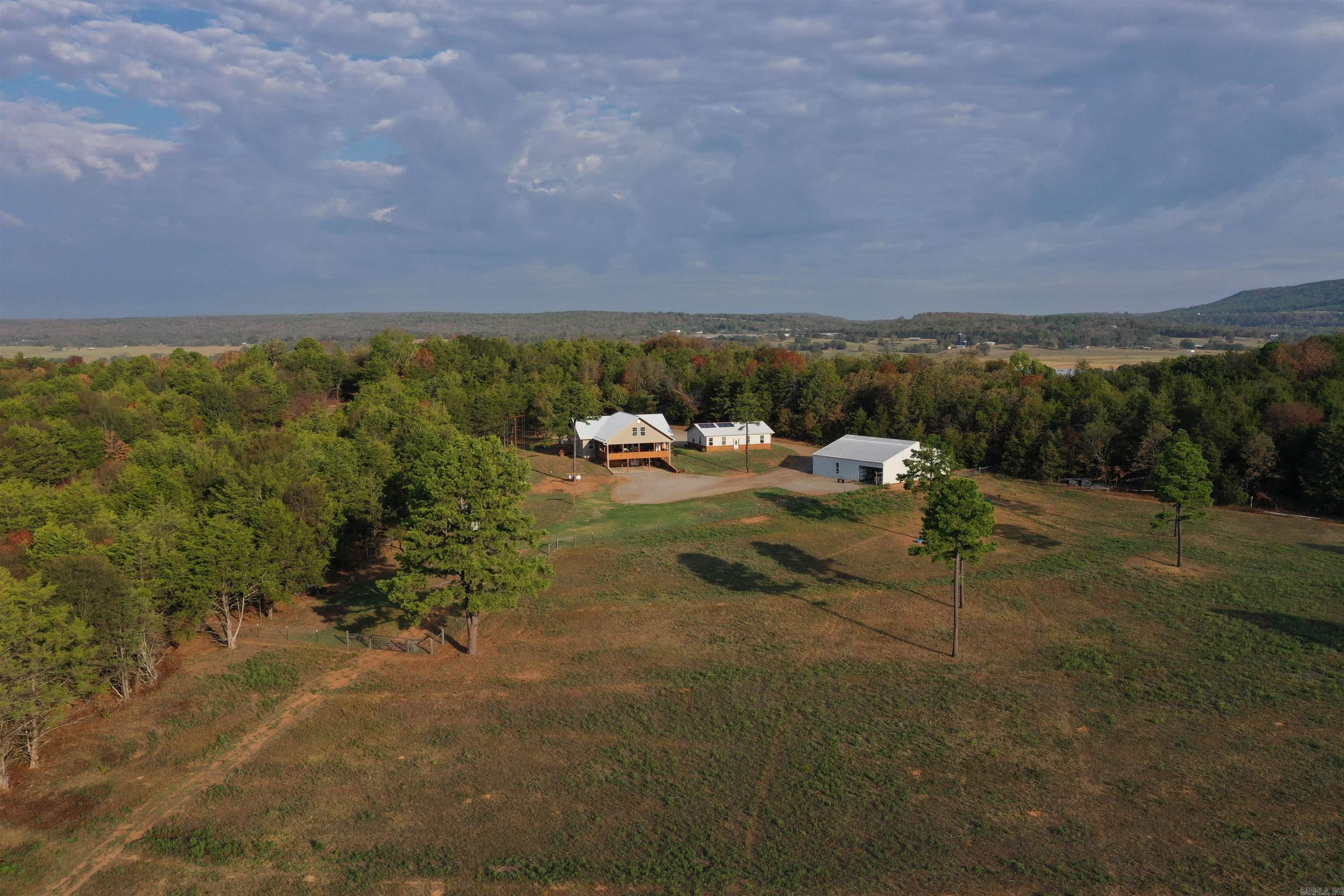 1571 Coleman RD  Magazine, AR