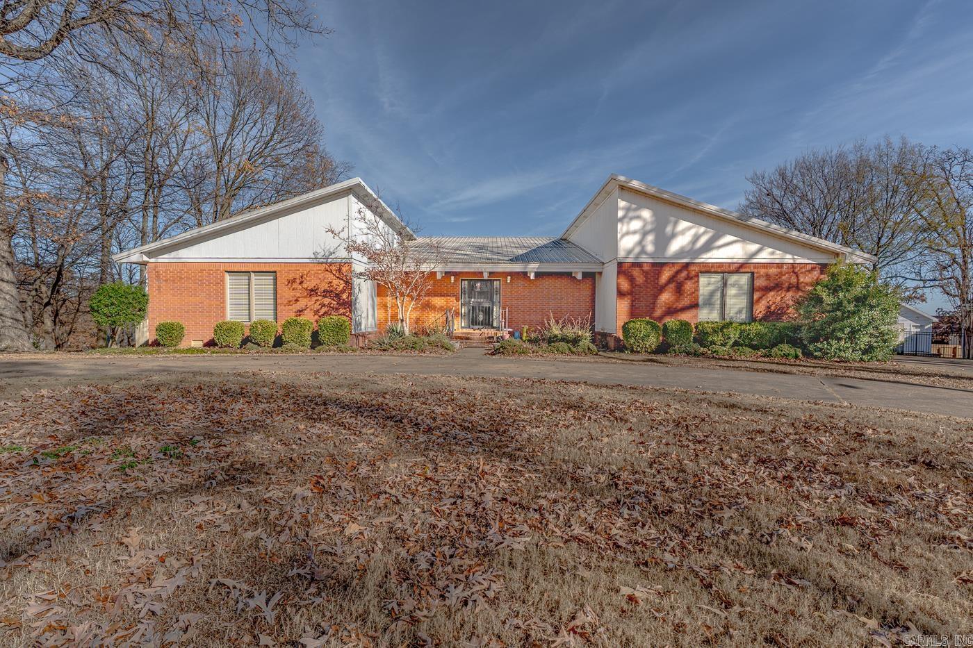 2806  Harrisburg Rd  Jonesboro, AR