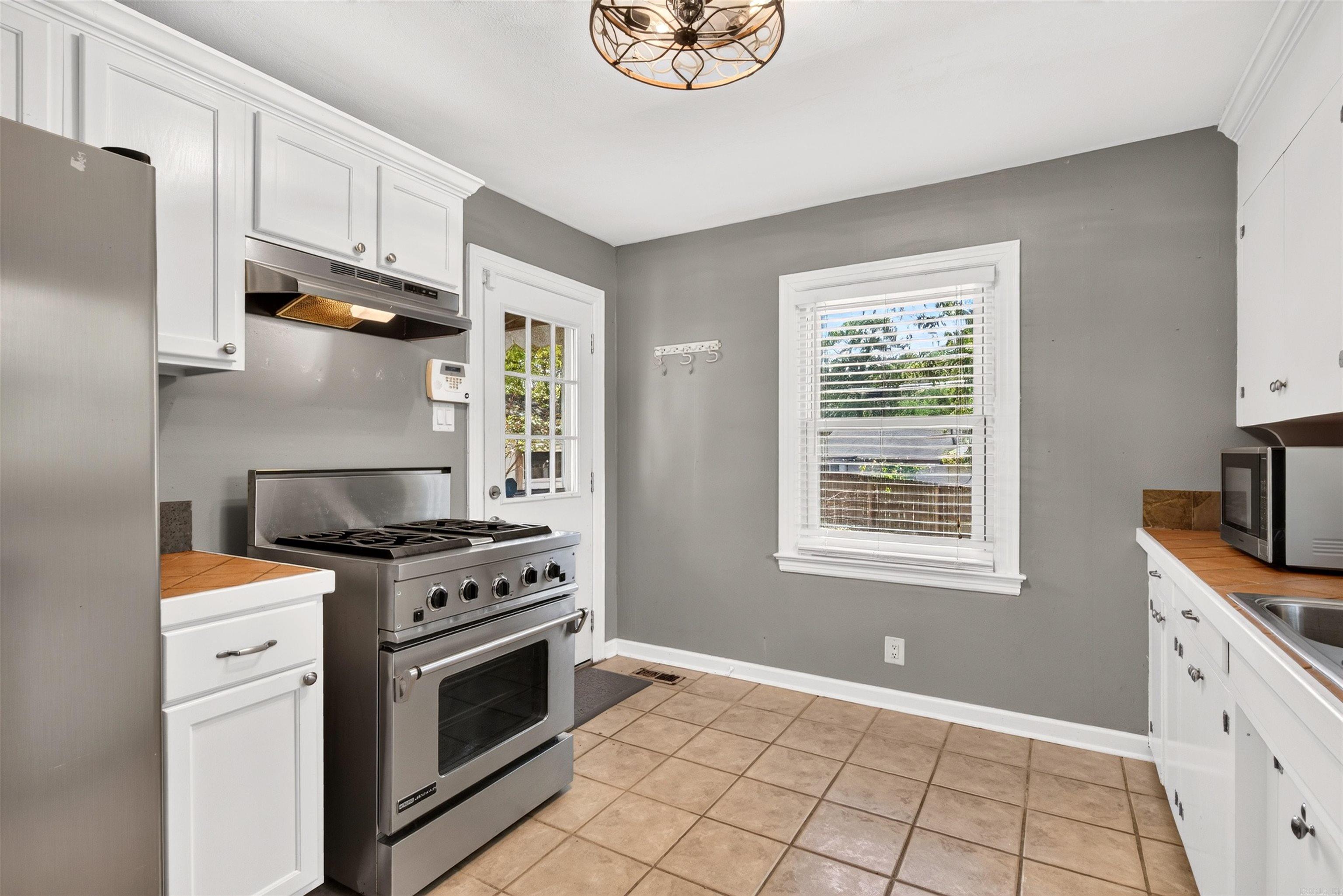 2504 Blackwood  Little Rock, AR
