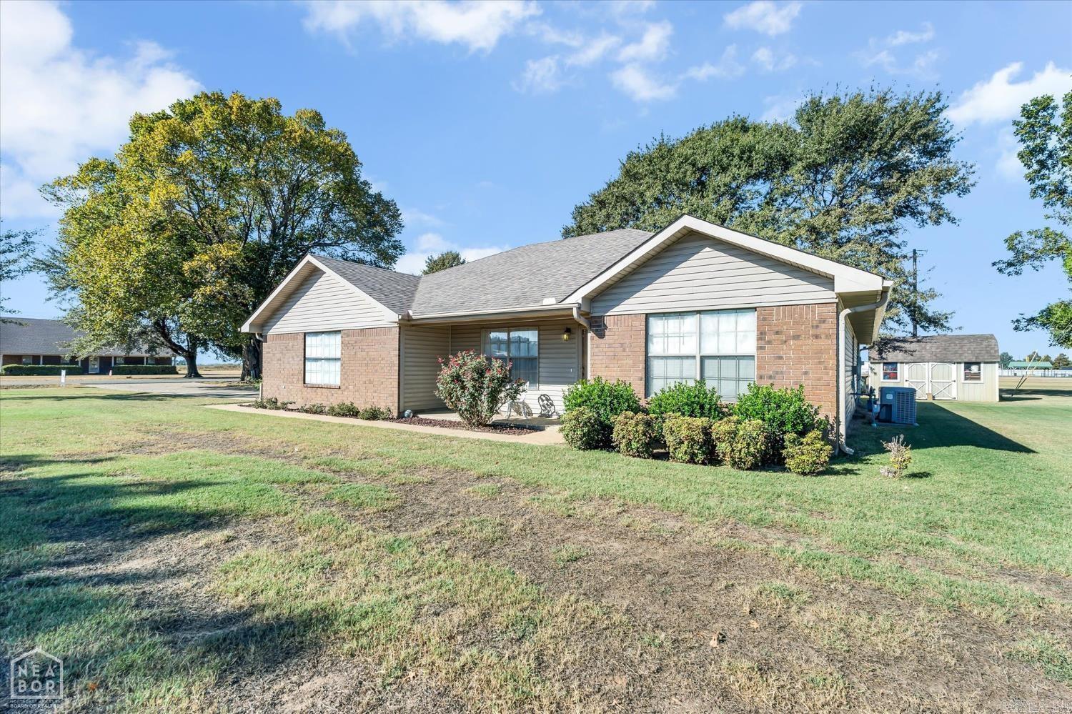 123 Dennis  Lake City, AR