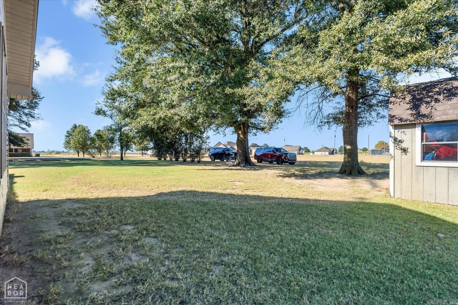 123 Dennis  Lake City, AR
