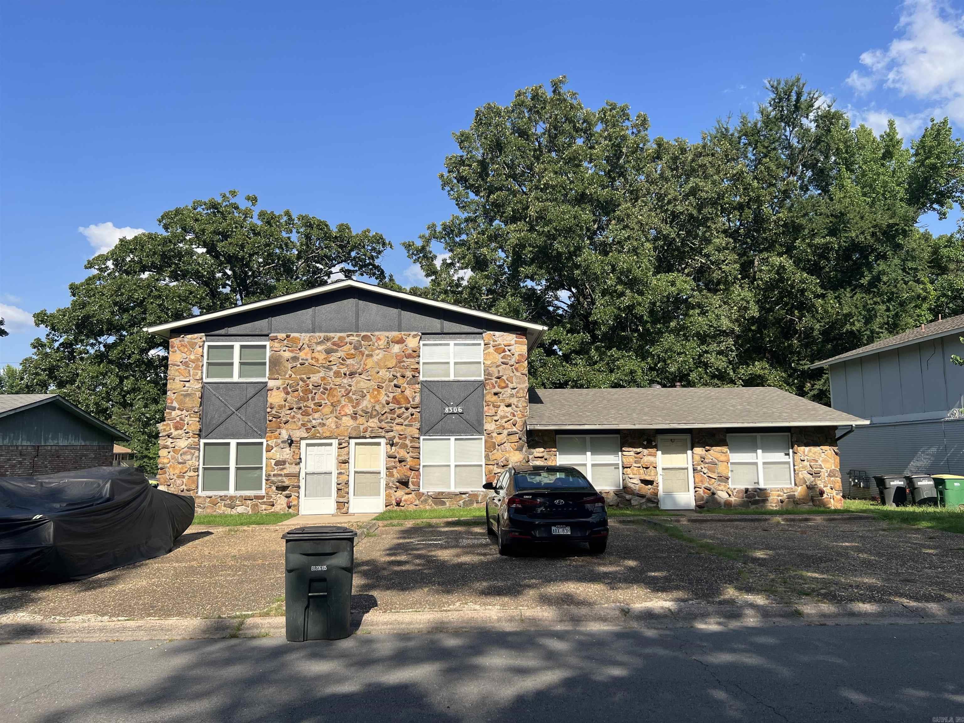 8306 Woodview Drive East — exterior
