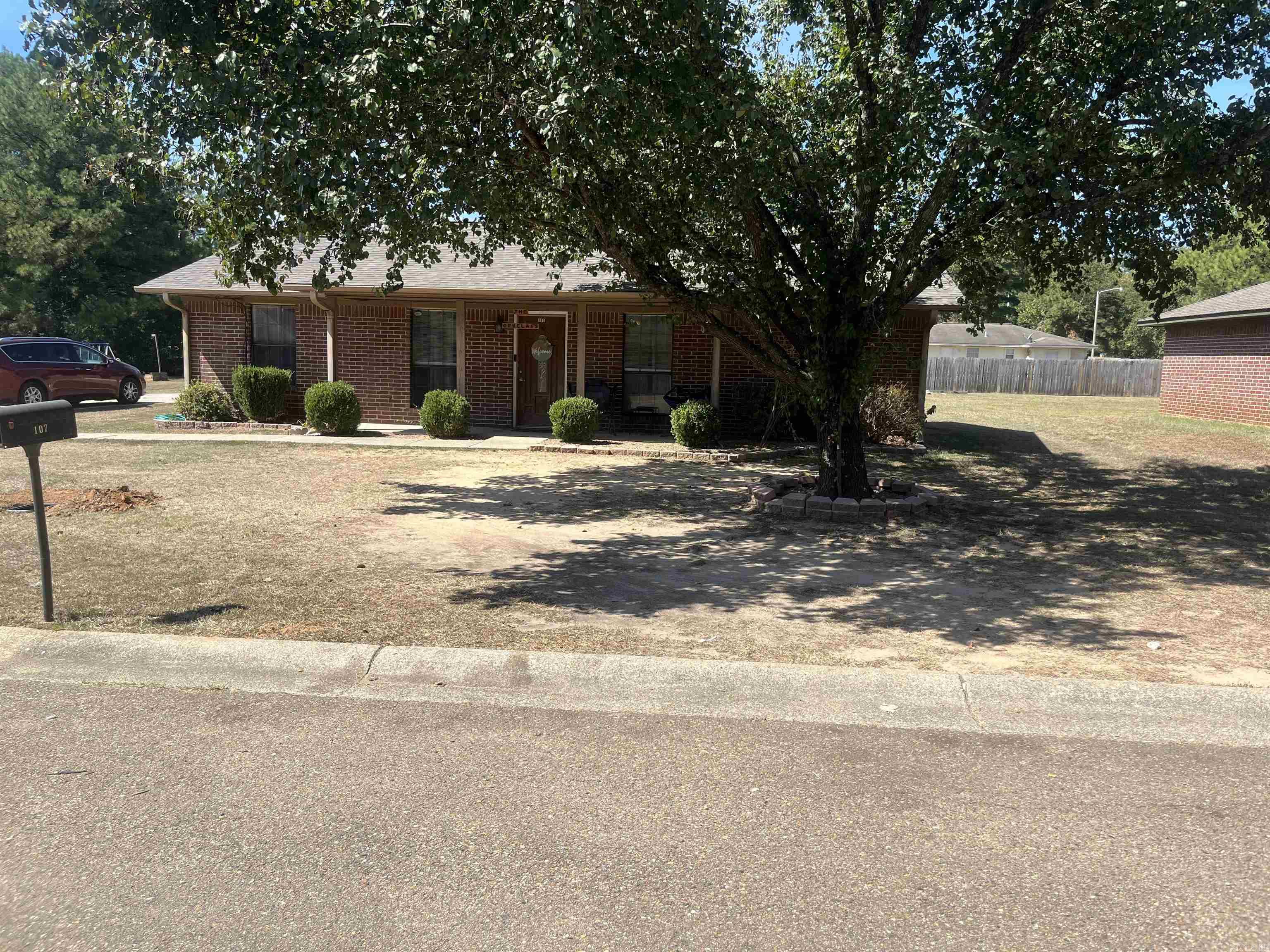 107 N 10th  Nashville, AR