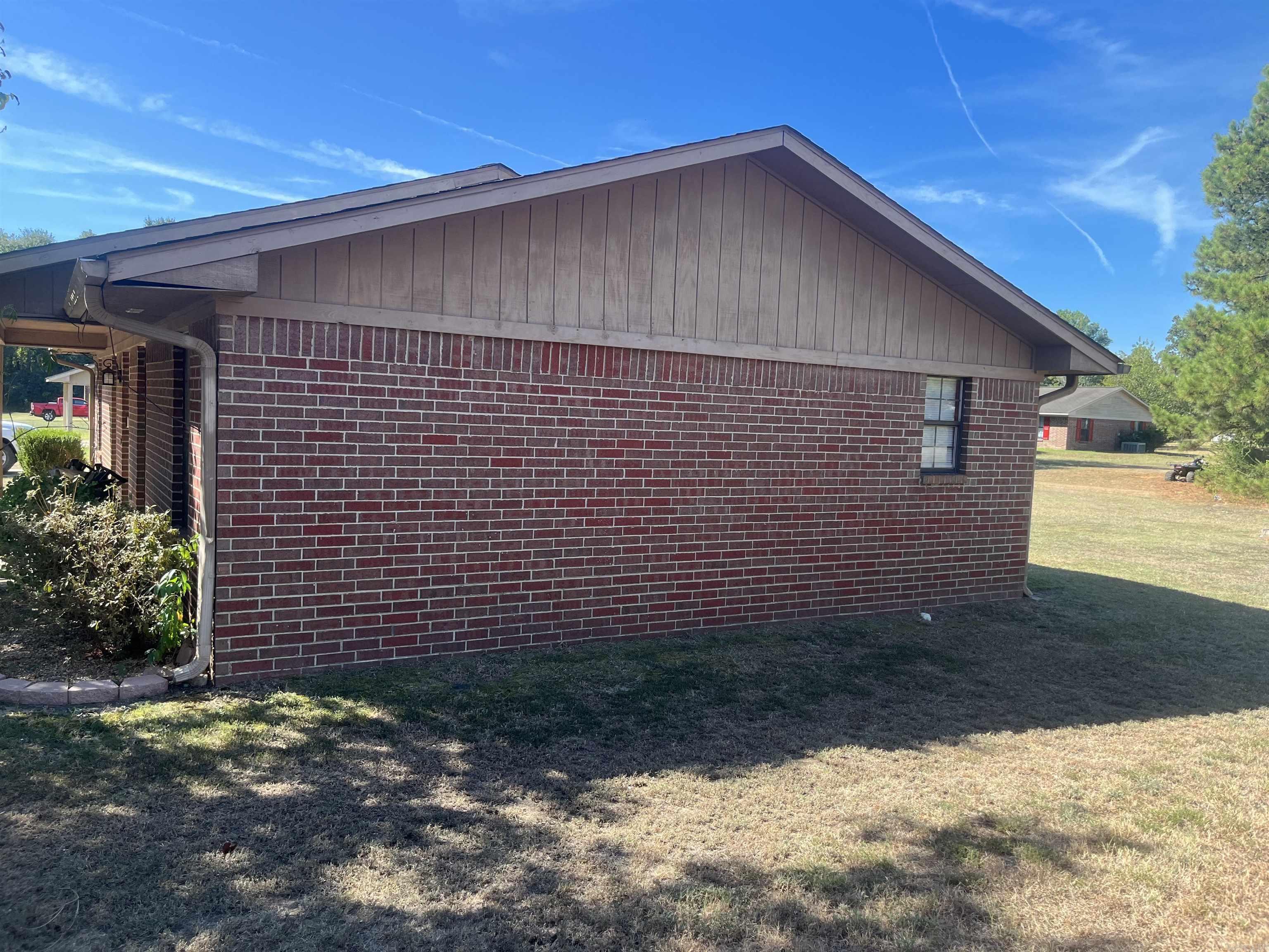 107 N 10th  Nashville, AR